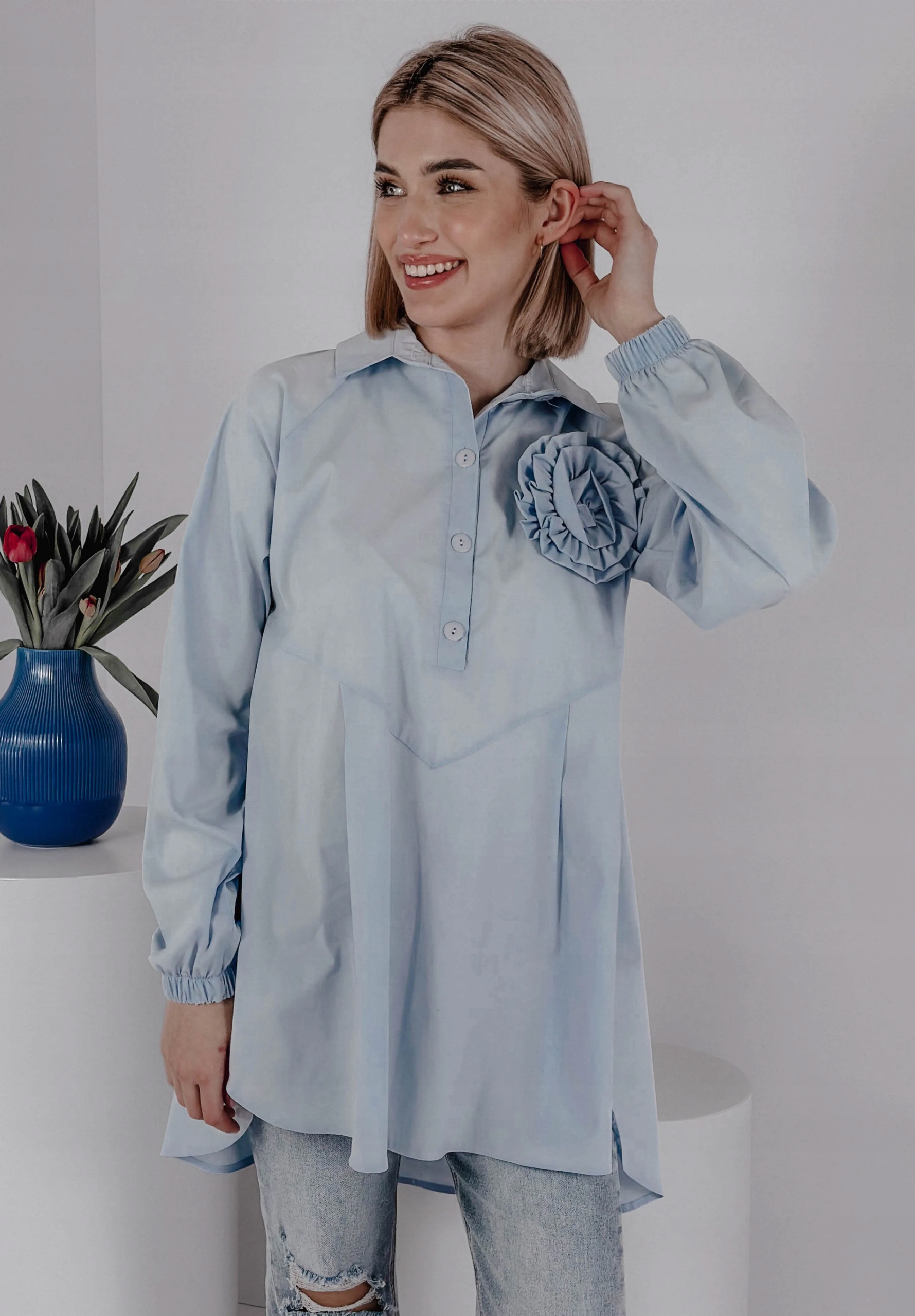 Koszula z odpinaną różą Nalani niebieska 3 Rozmiar L/XL