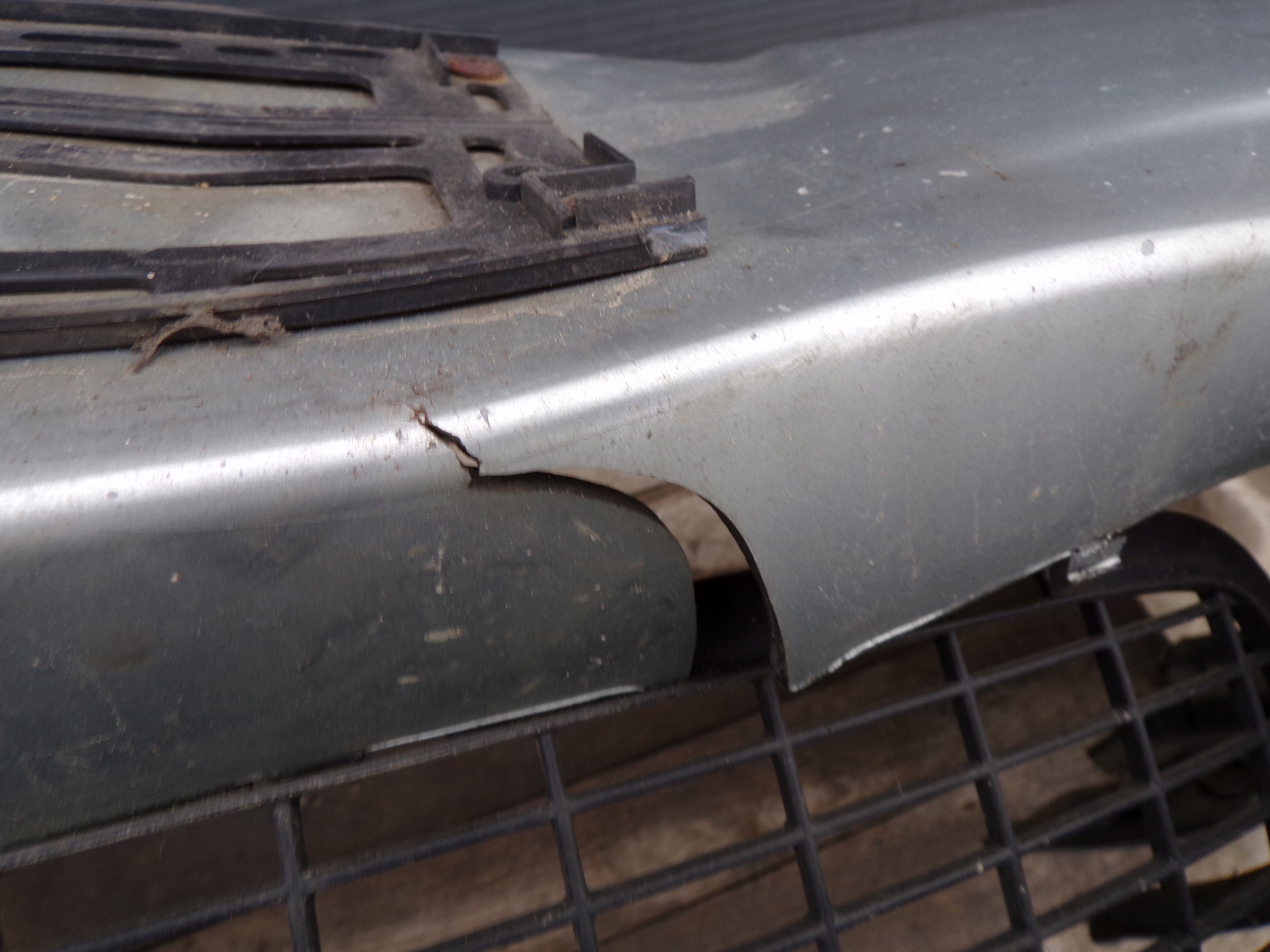 front bumper front FIAT CROMA 2 damaged, CZYTAJ OPIS