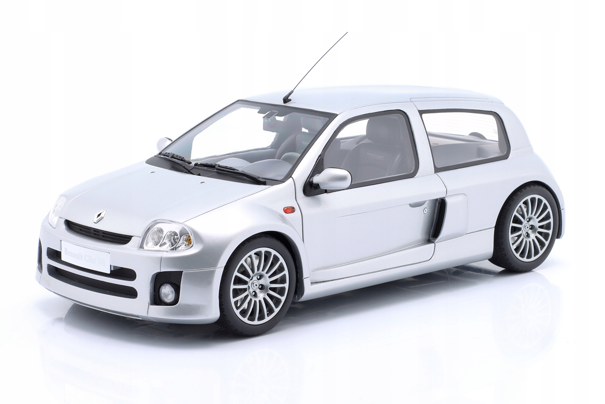 Renault Clio V6 Phase 1 Ph1 2001 Silver Otto Mobile 1:18 1/18 Model OT1034