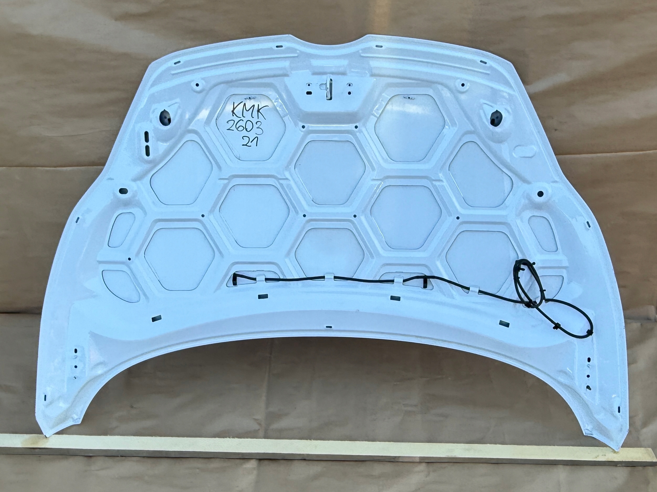 FORD FIESTA MK7 2008-2012 cofano FROZEN WHITE Originale