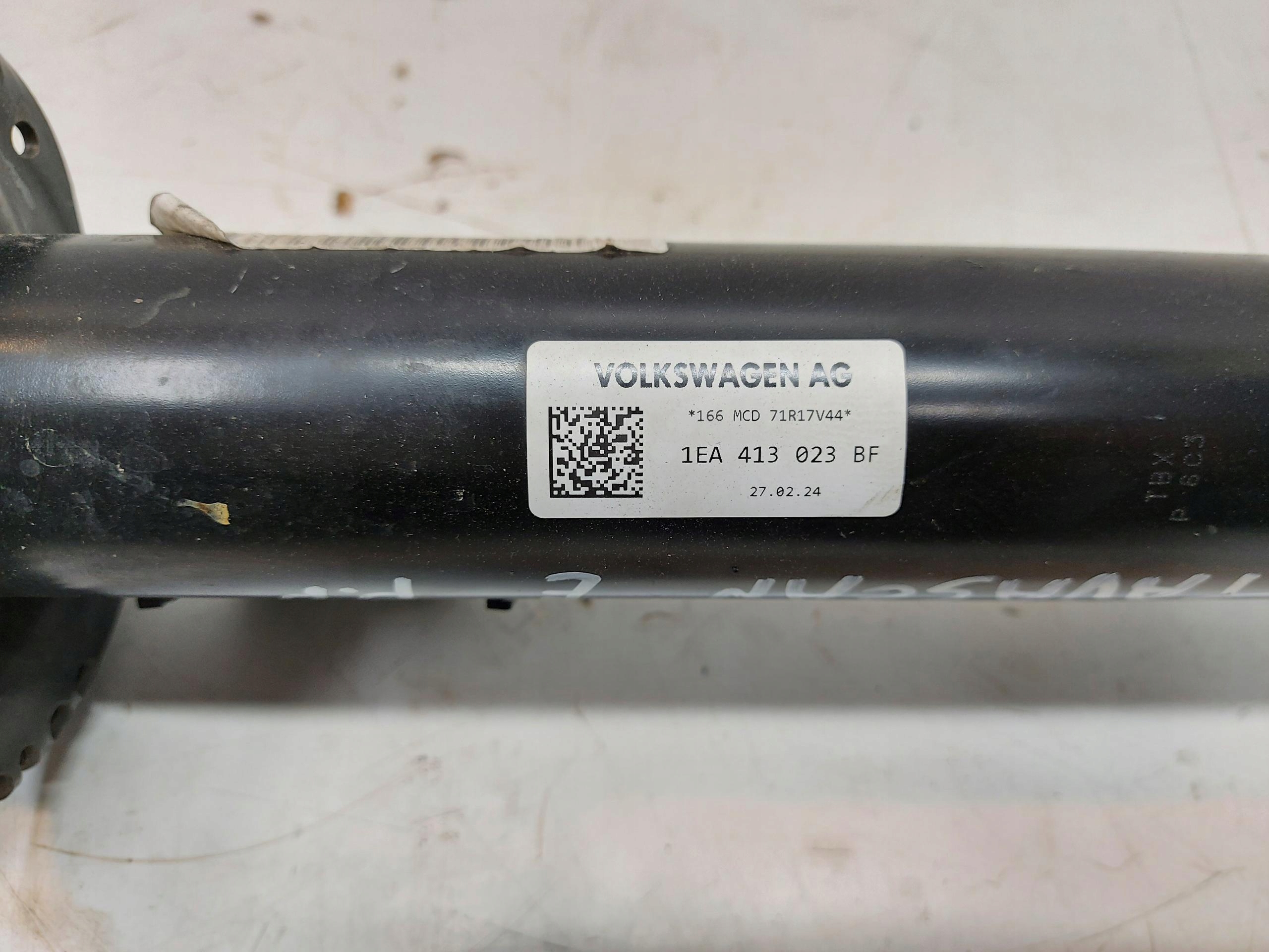Tavascan 11H 2025 shock absorber mcperson right front front 1ea413023bf
