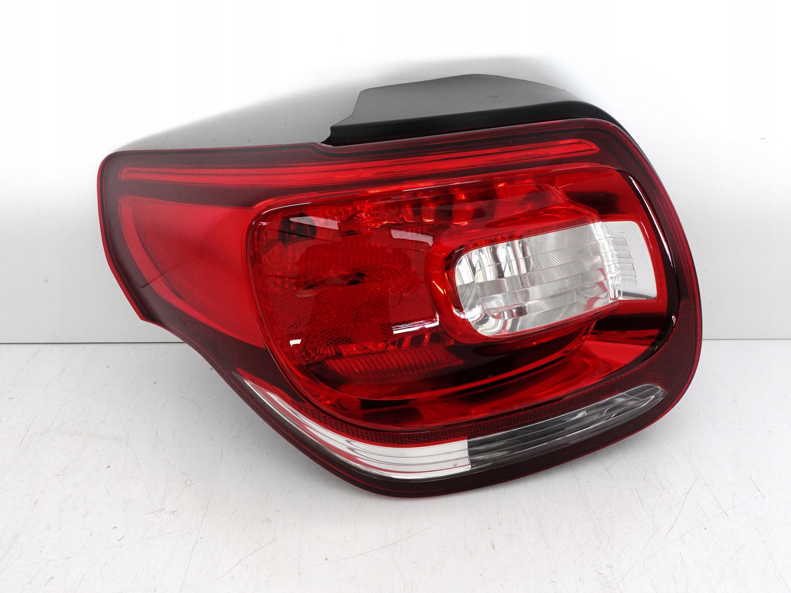 CITROEN - DS DS3 14-19 LIFT light left rear part EUROPA