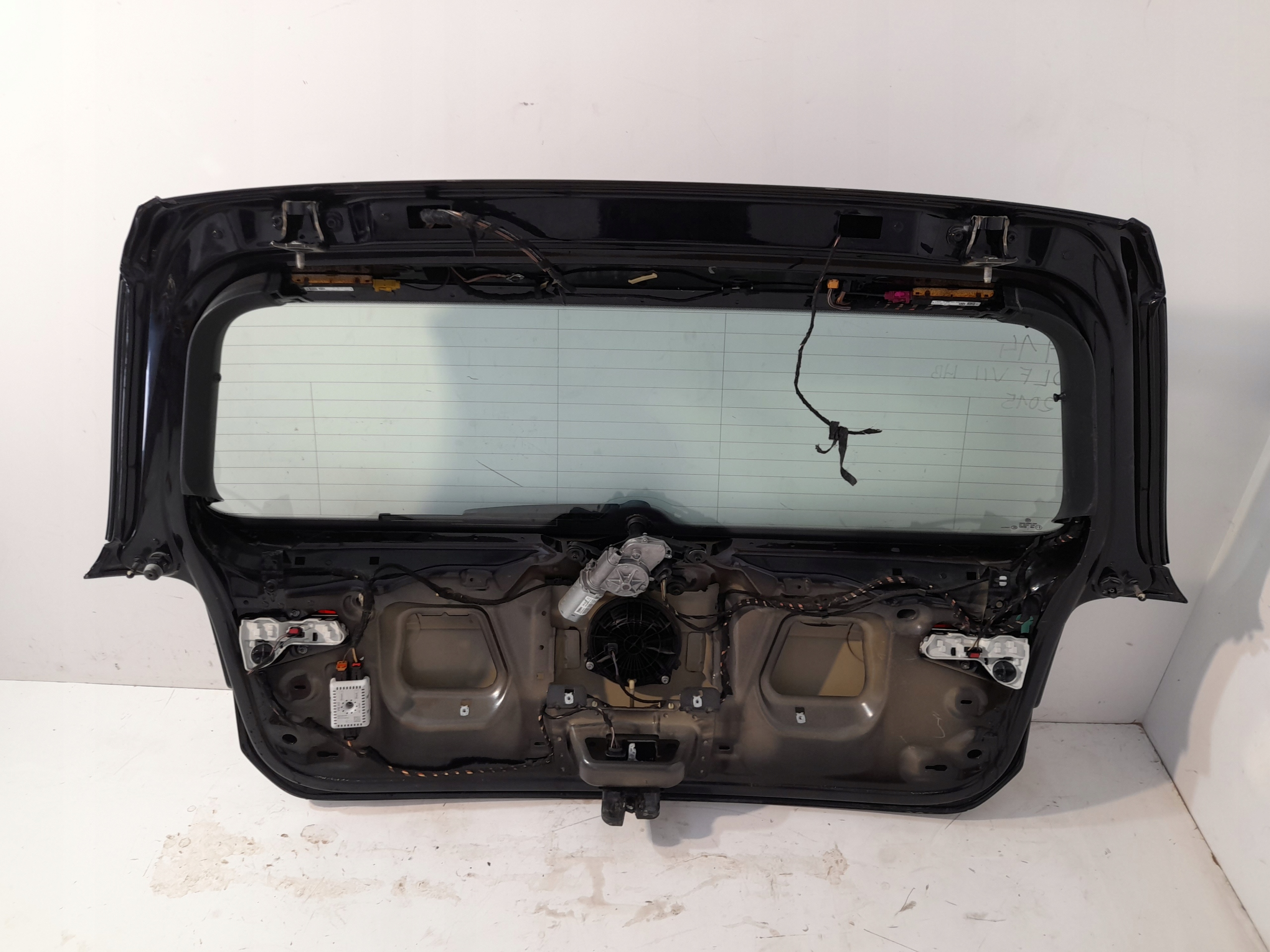 VW VOLKSWAGEN GOLF VII HATCHBACK 2015 rear trunk door (H14)