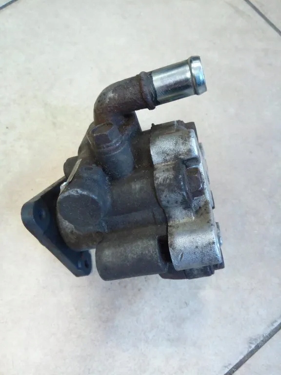 MASTER III , MOVANO b, насос гур 8200763525, 93271065