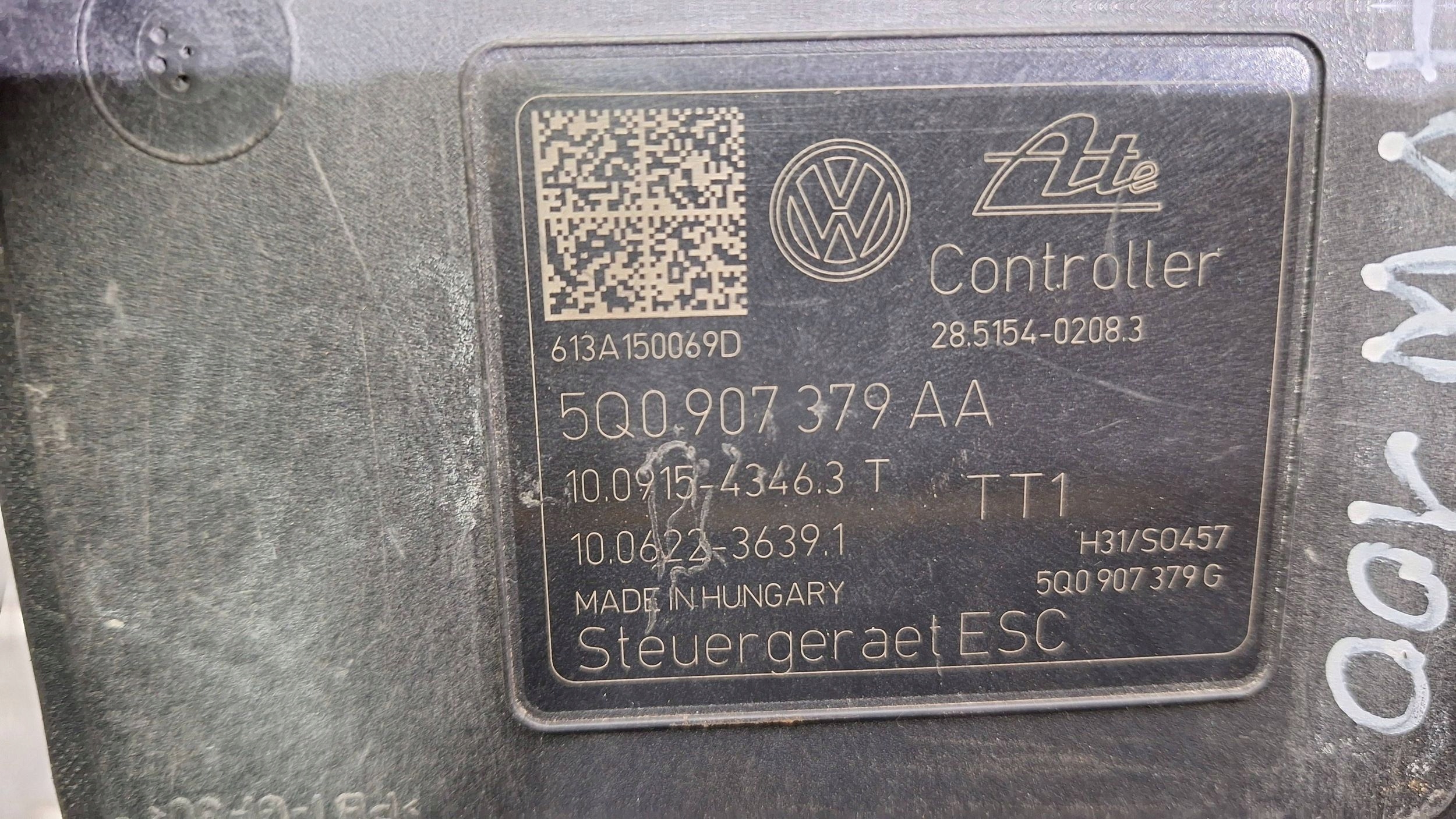 pump control unit ABS 5Q0614517T 5Q0907379AA AUDI A3 8V GOLF VII