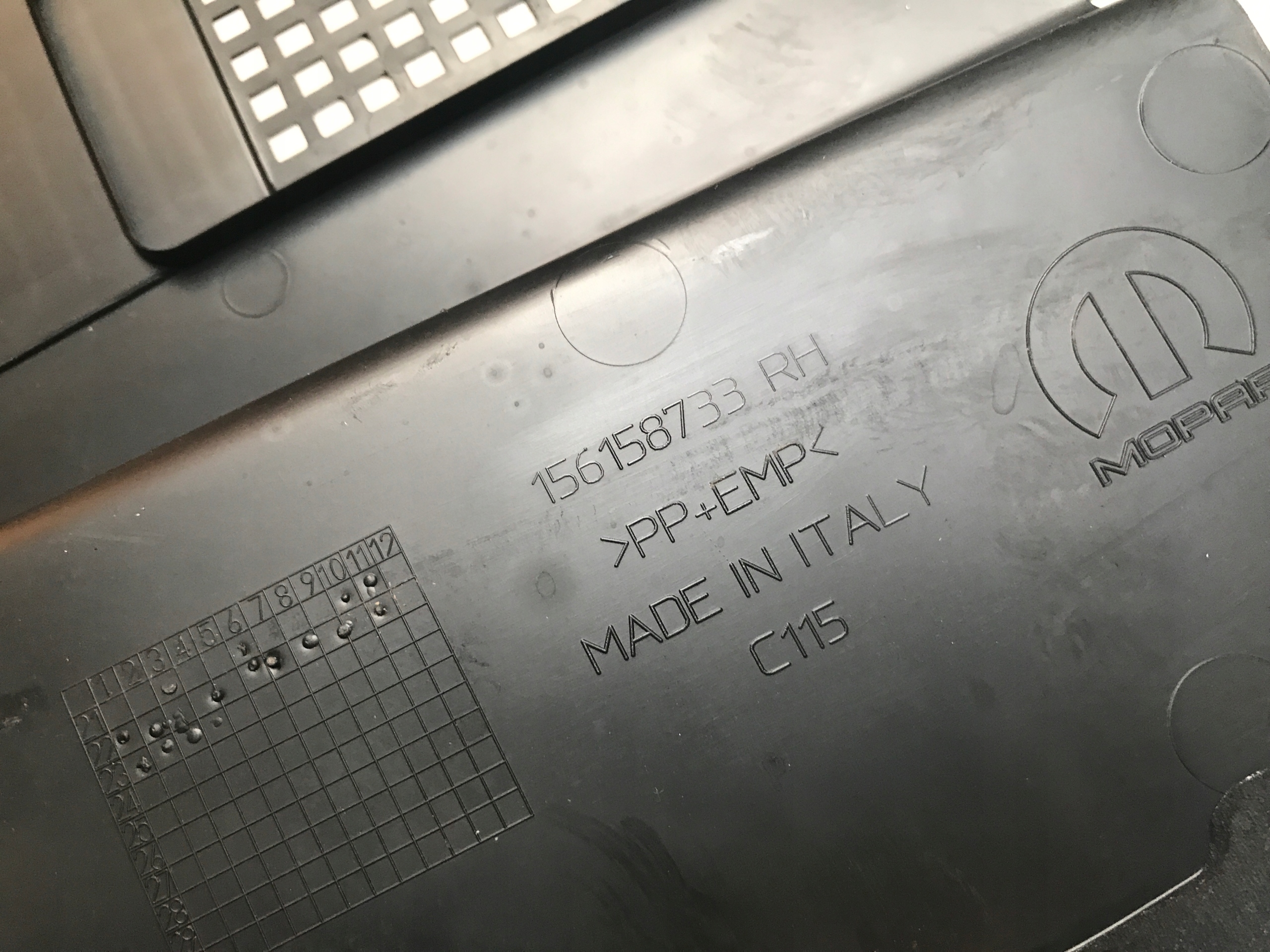 ALFA ROMEO TONALE PODSZYBIE PLASTIKOWE PRAWE ORYG EUROPA 156158733 22-24 Typ samochodu Samochody osobowe