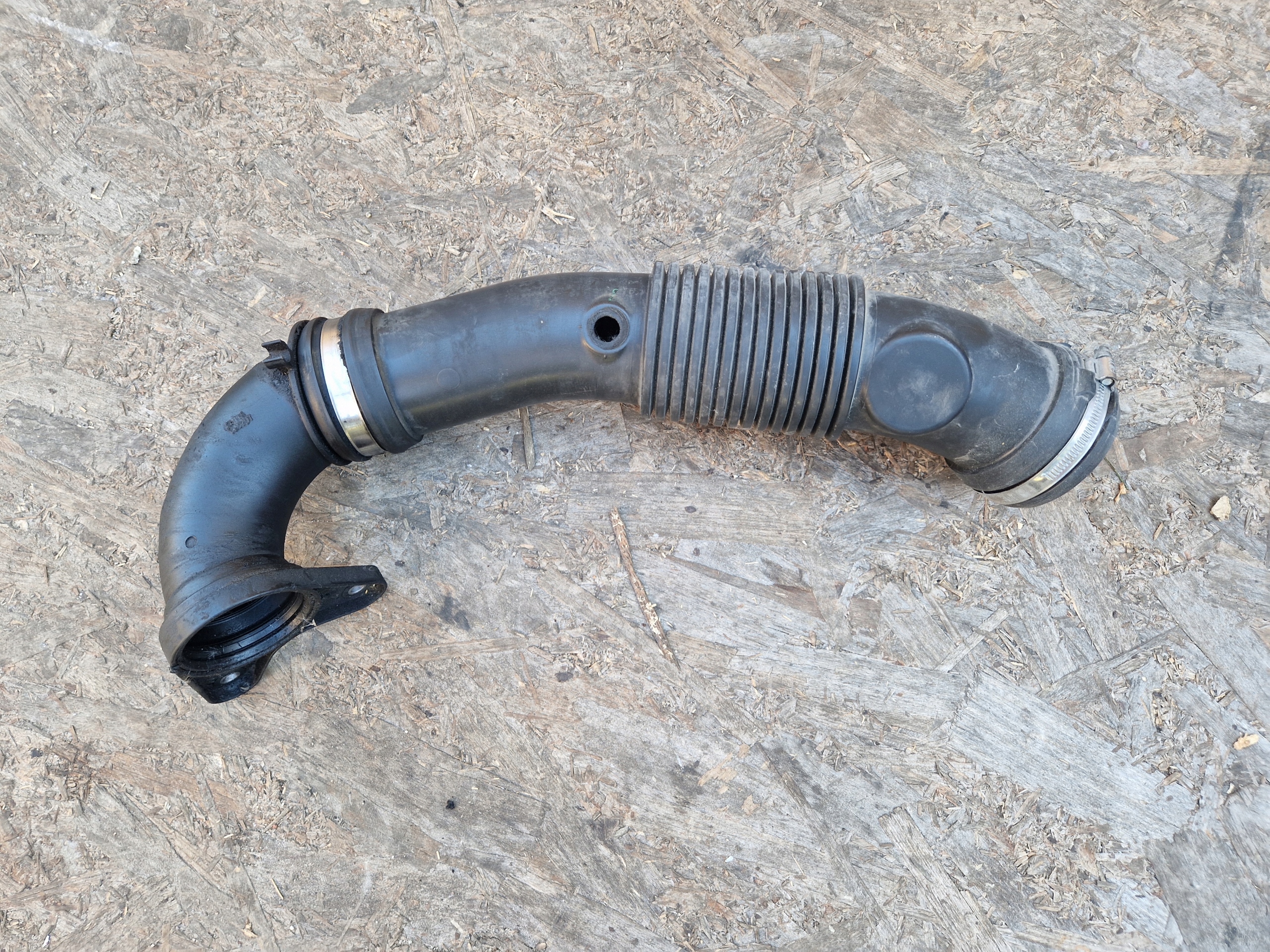 pipe air hose MASTER III MOVANO 2.3DCI 165769532R