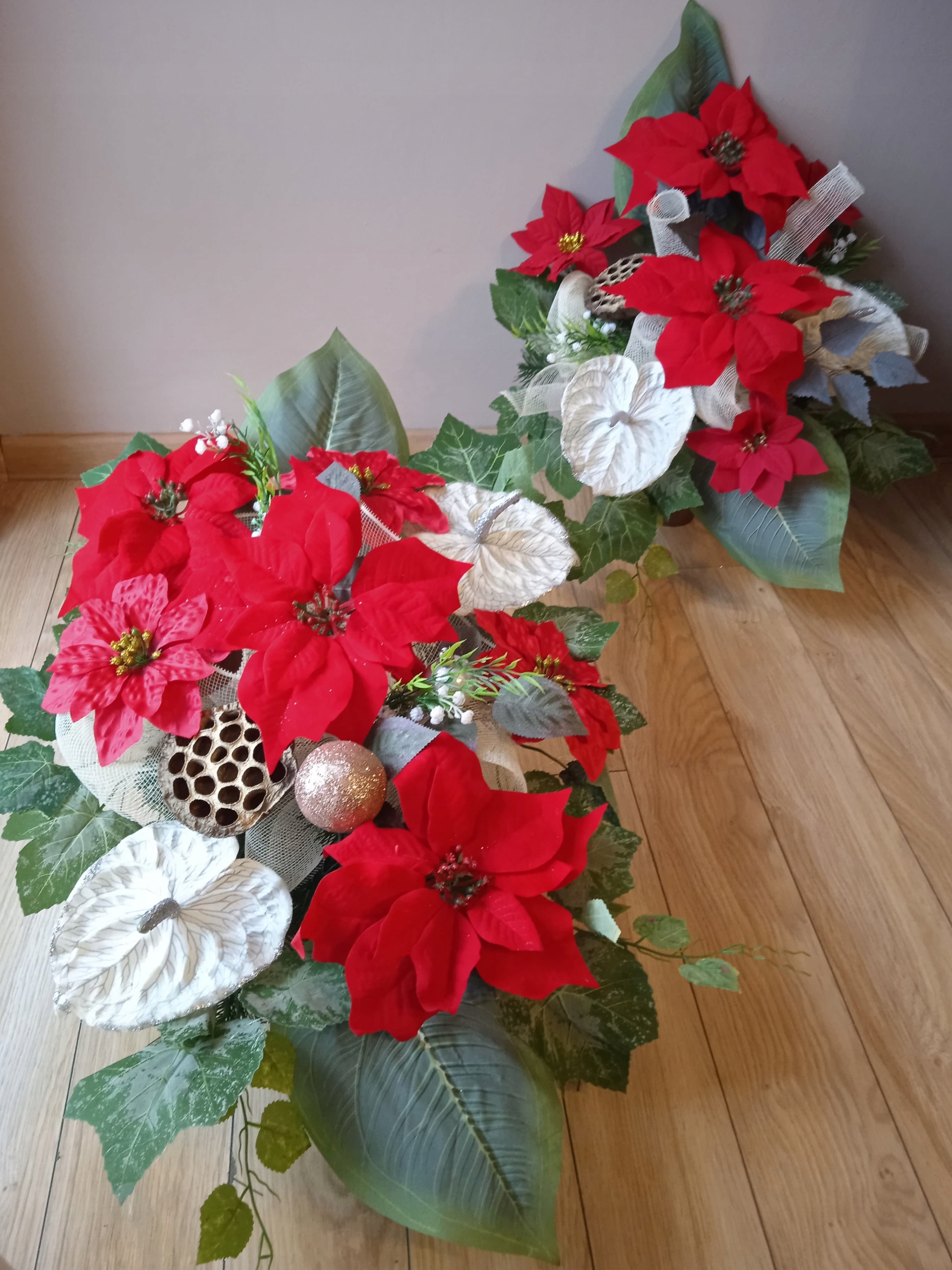 

Kwiaty na Grób Święta komplet Gwiazda betlejemska