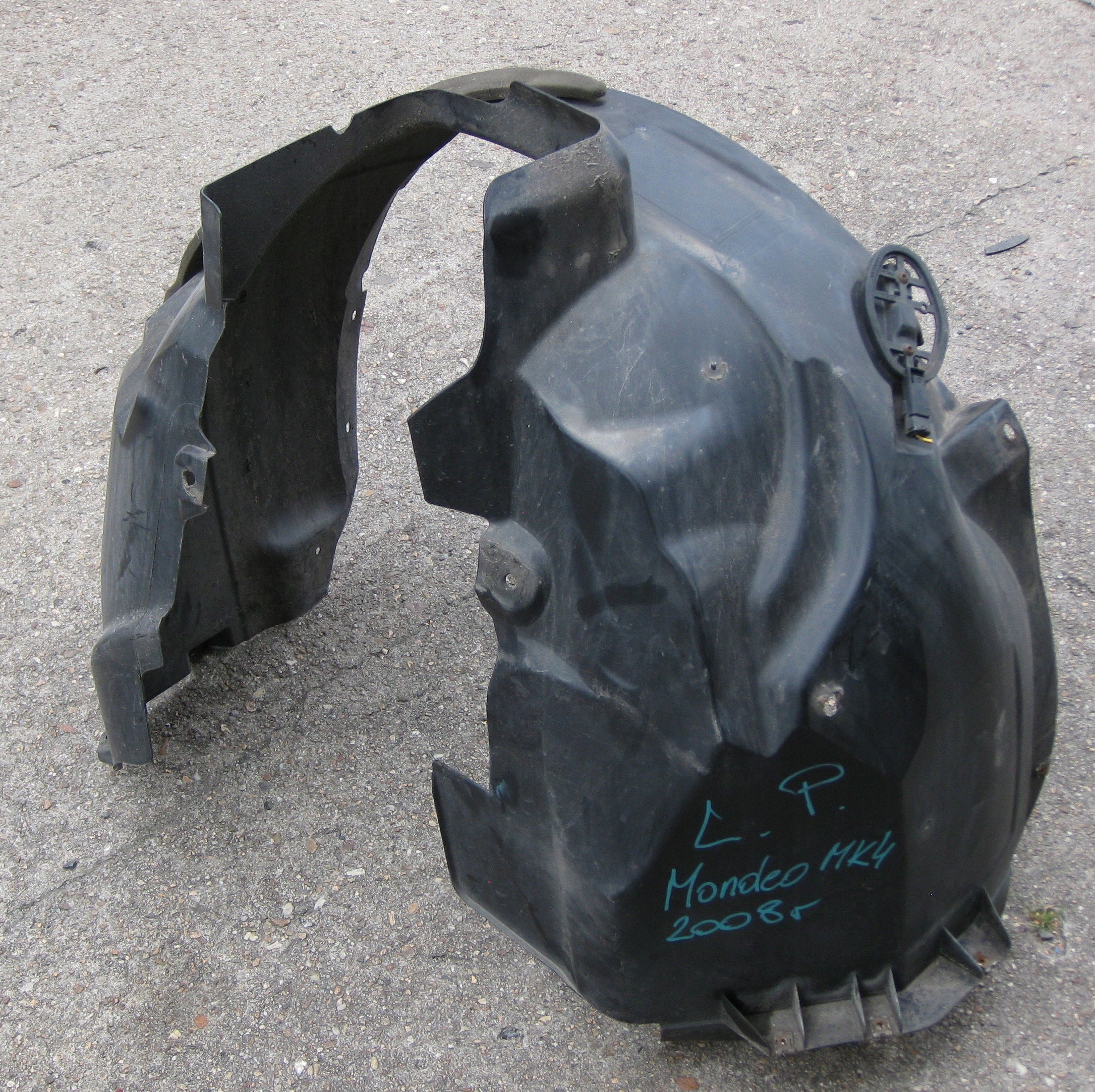 FORD MONDEO MK4 KOMBI 08R mudguard left front 7S71-A16115-A