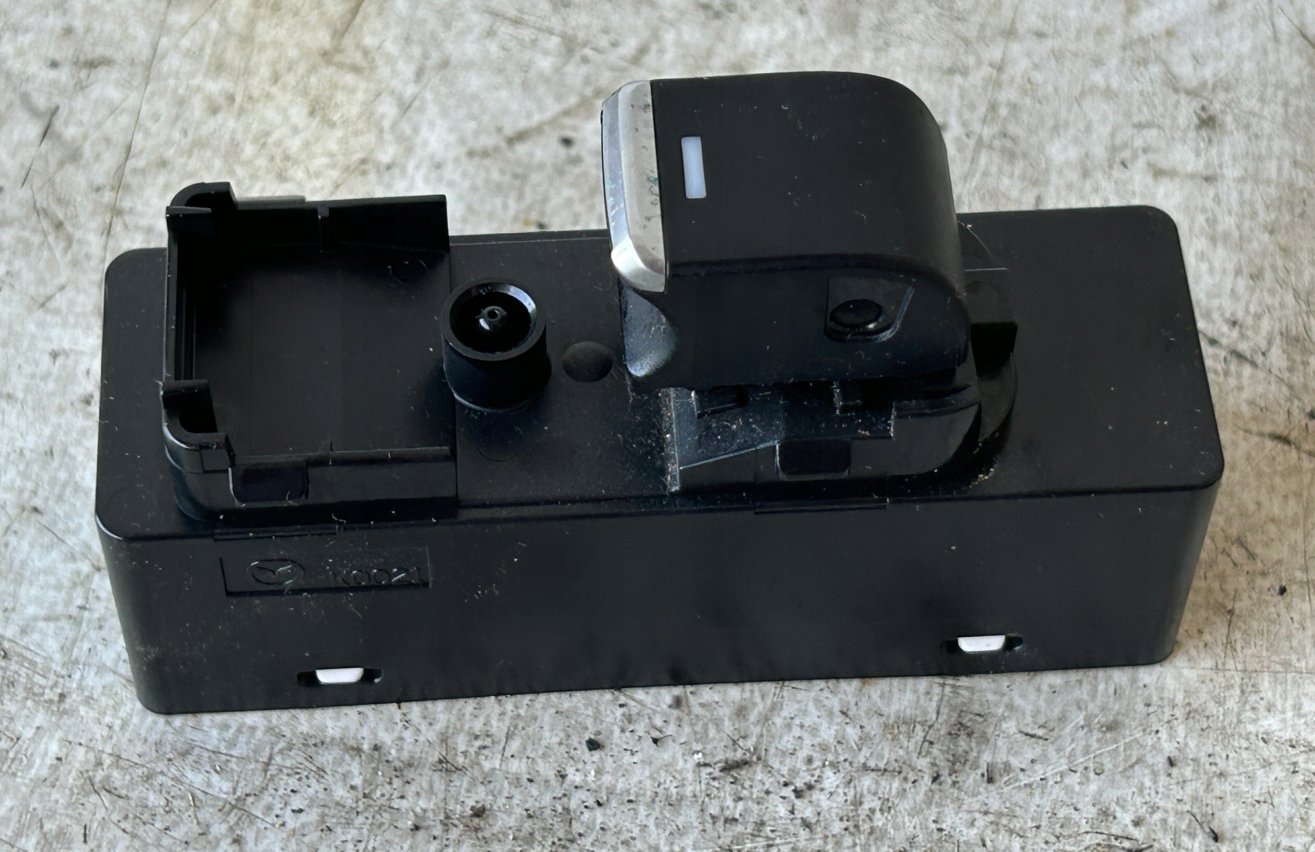 button windows right front MAZDA 6 GJ GMM6-66370