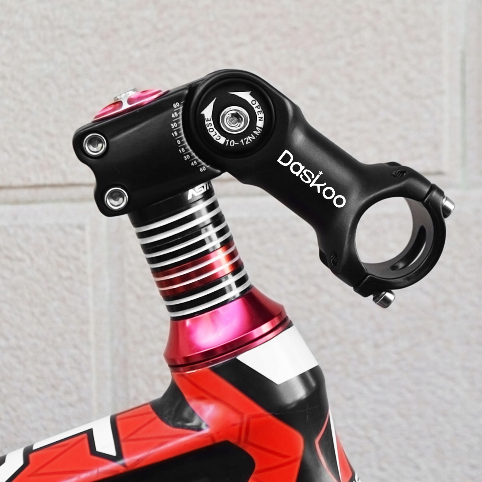 WSPORNIK MOSTEK ROWEROWY MTB na kierownice Model XT-A820