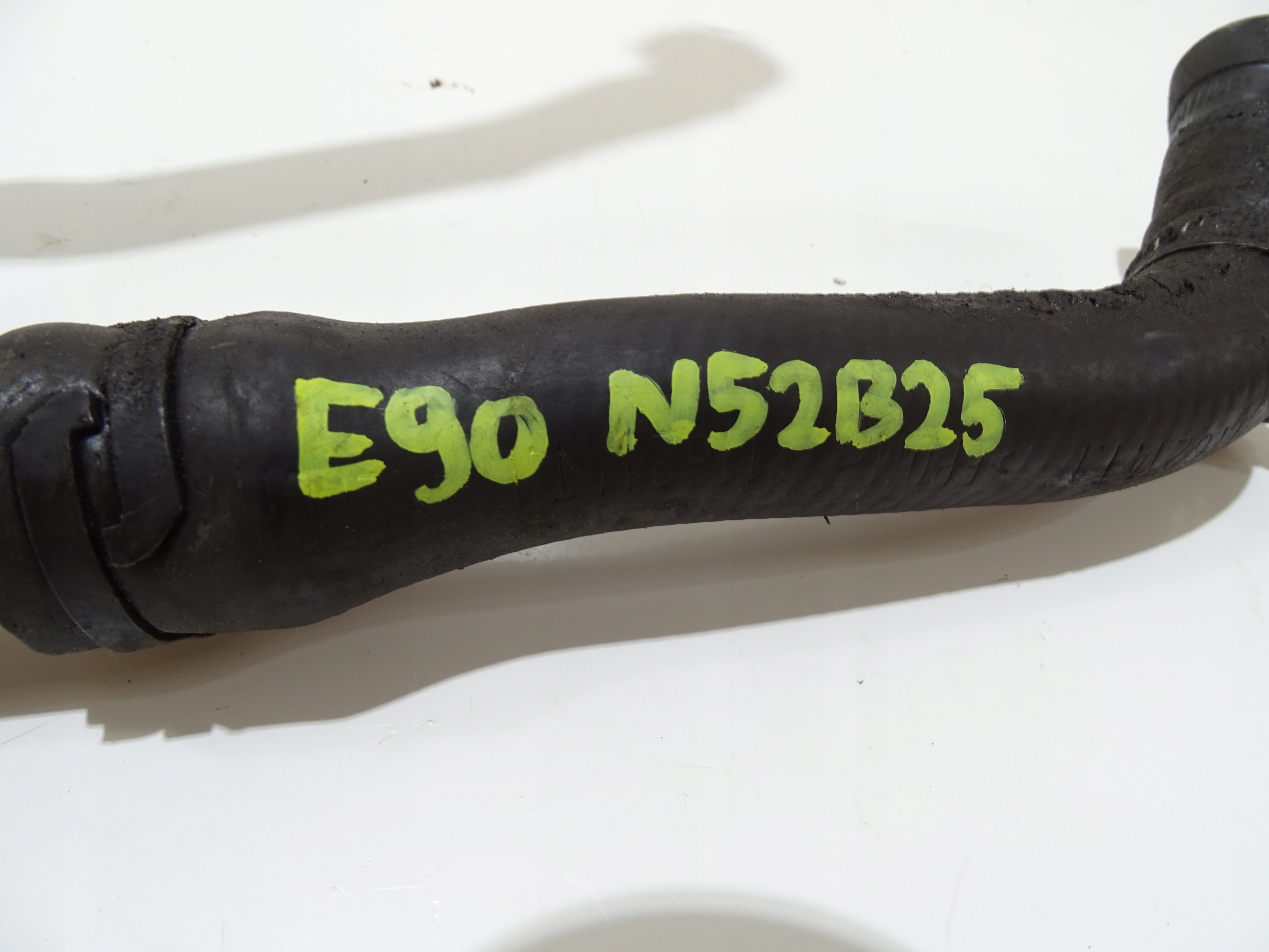 prijenos crijevo vode BMW E90 E91 N52B25 OE 7521049