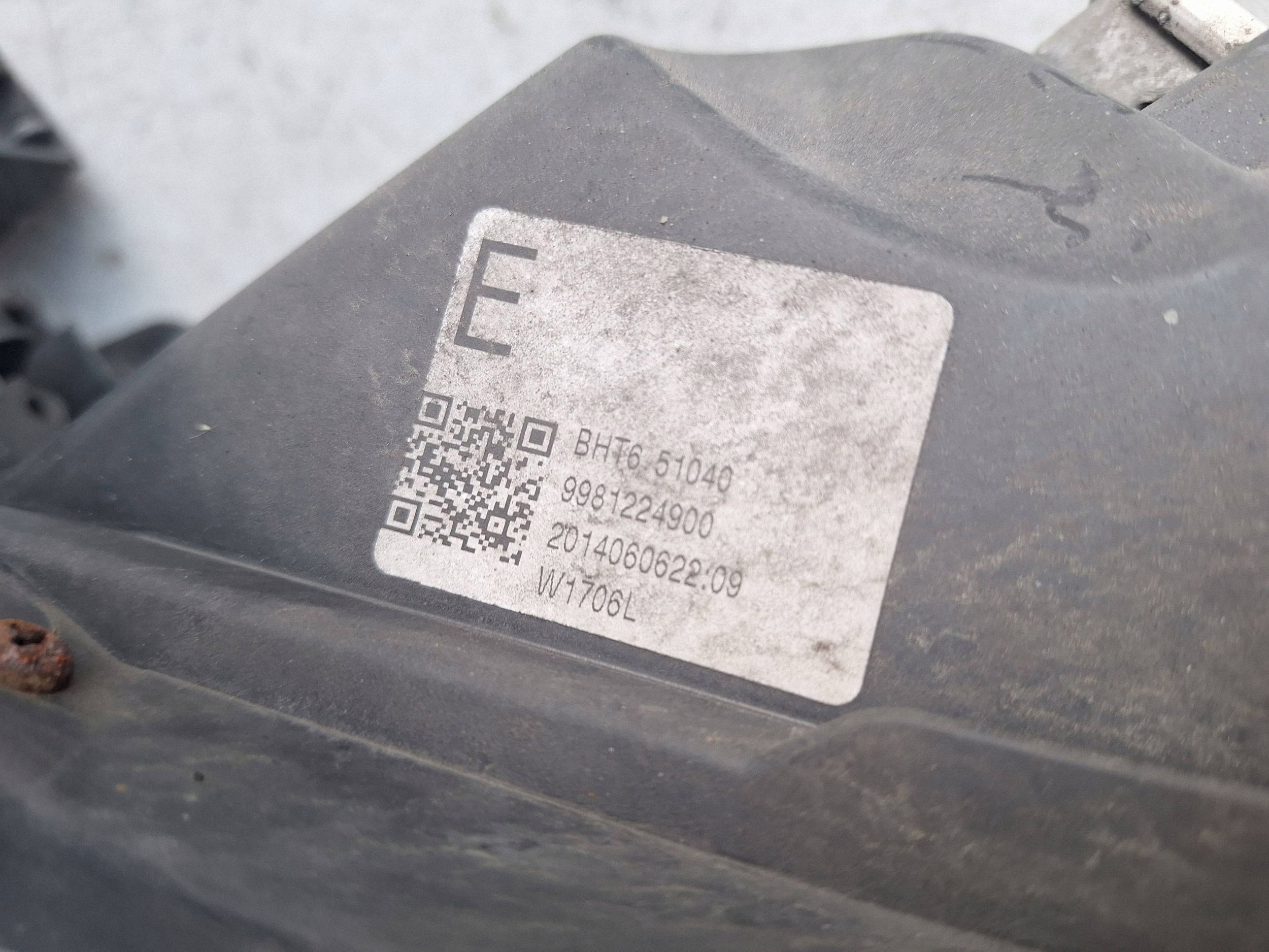 MAZDA 3 II BM 13-16 lámpa bal XENON BHT6-51-040
