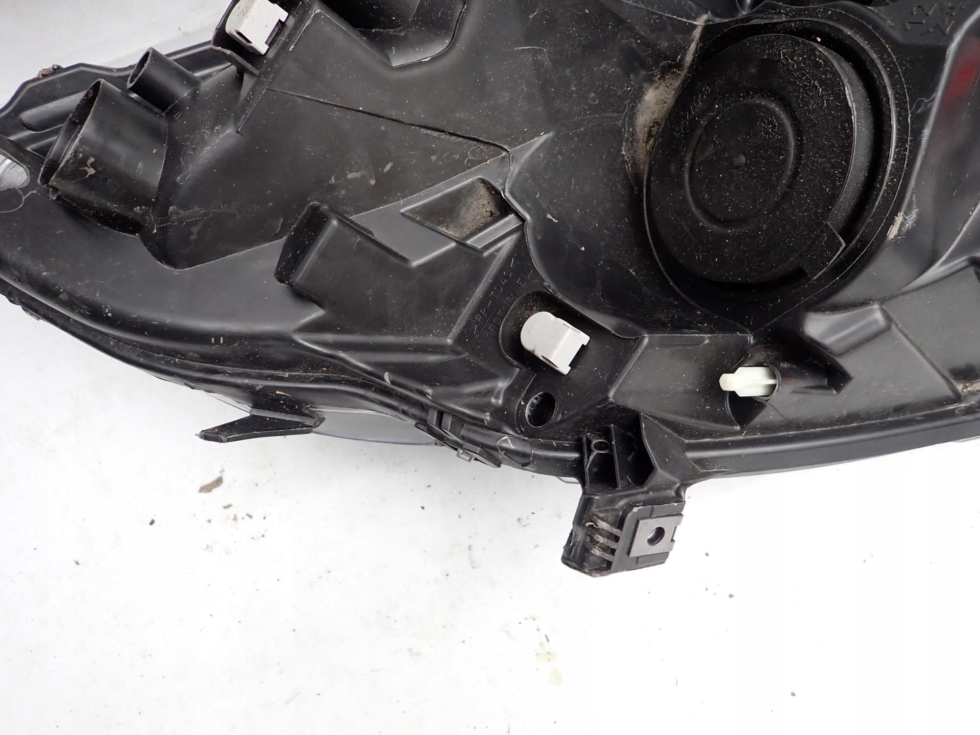 RENAULT SCENIC III 3 09-12 light front front left