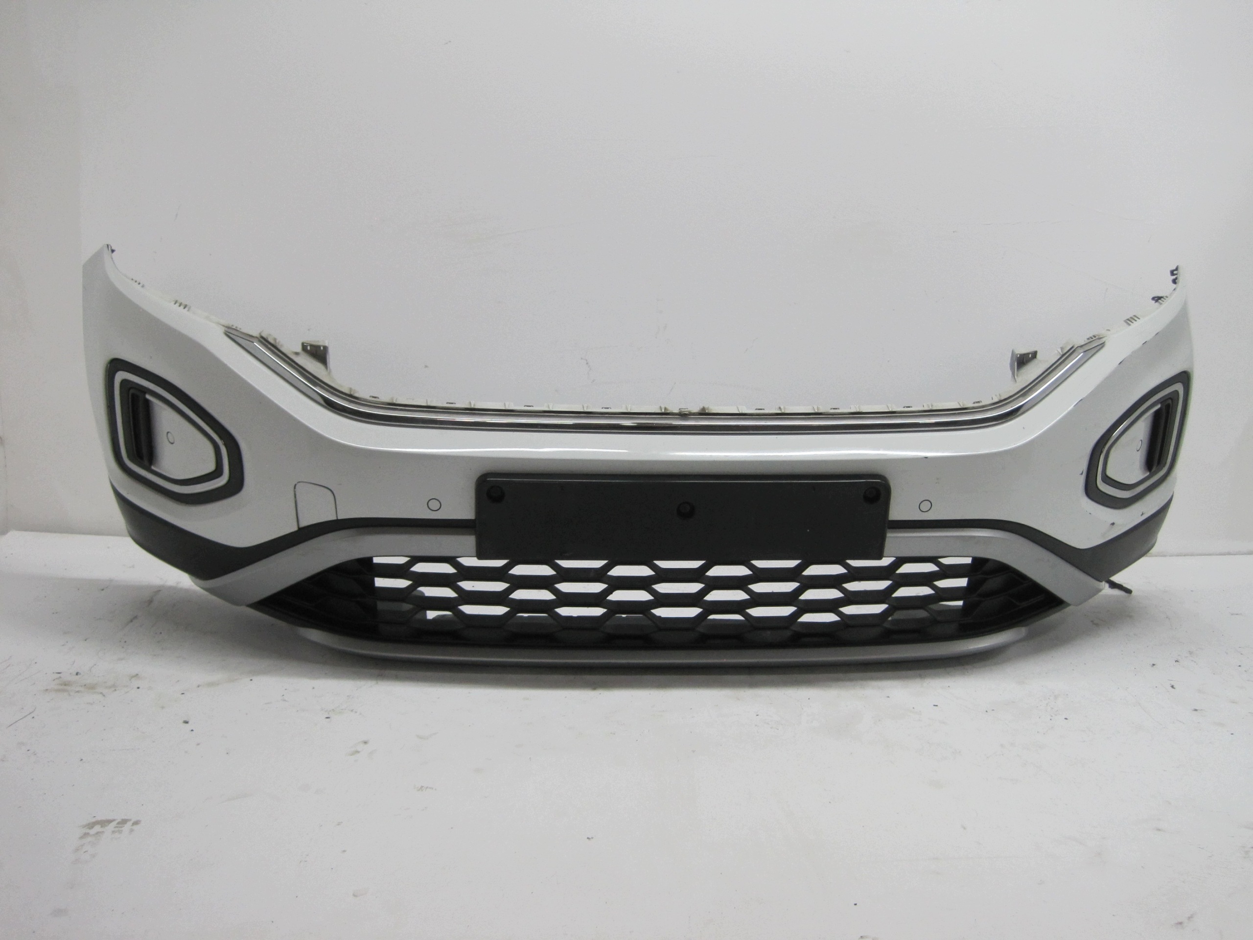 front bumper VW T-ROC T ROC 2GA 6 PDC LIFT front