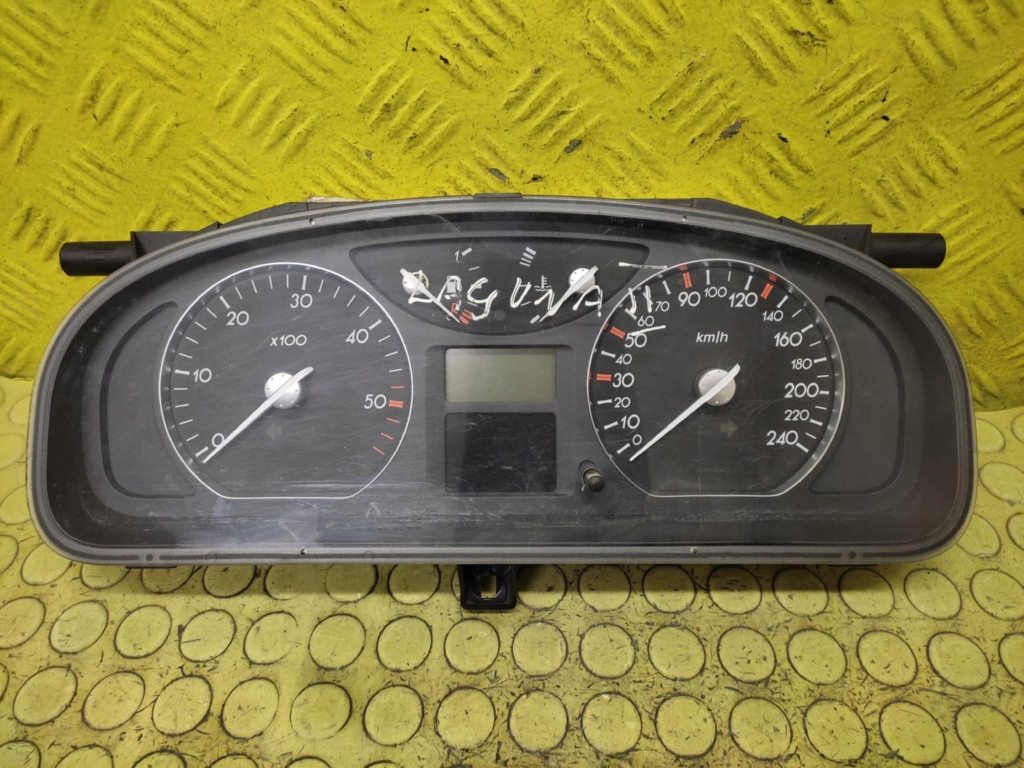 RENAULT LAGUNA II 1.9 DCI budíky 8200328449