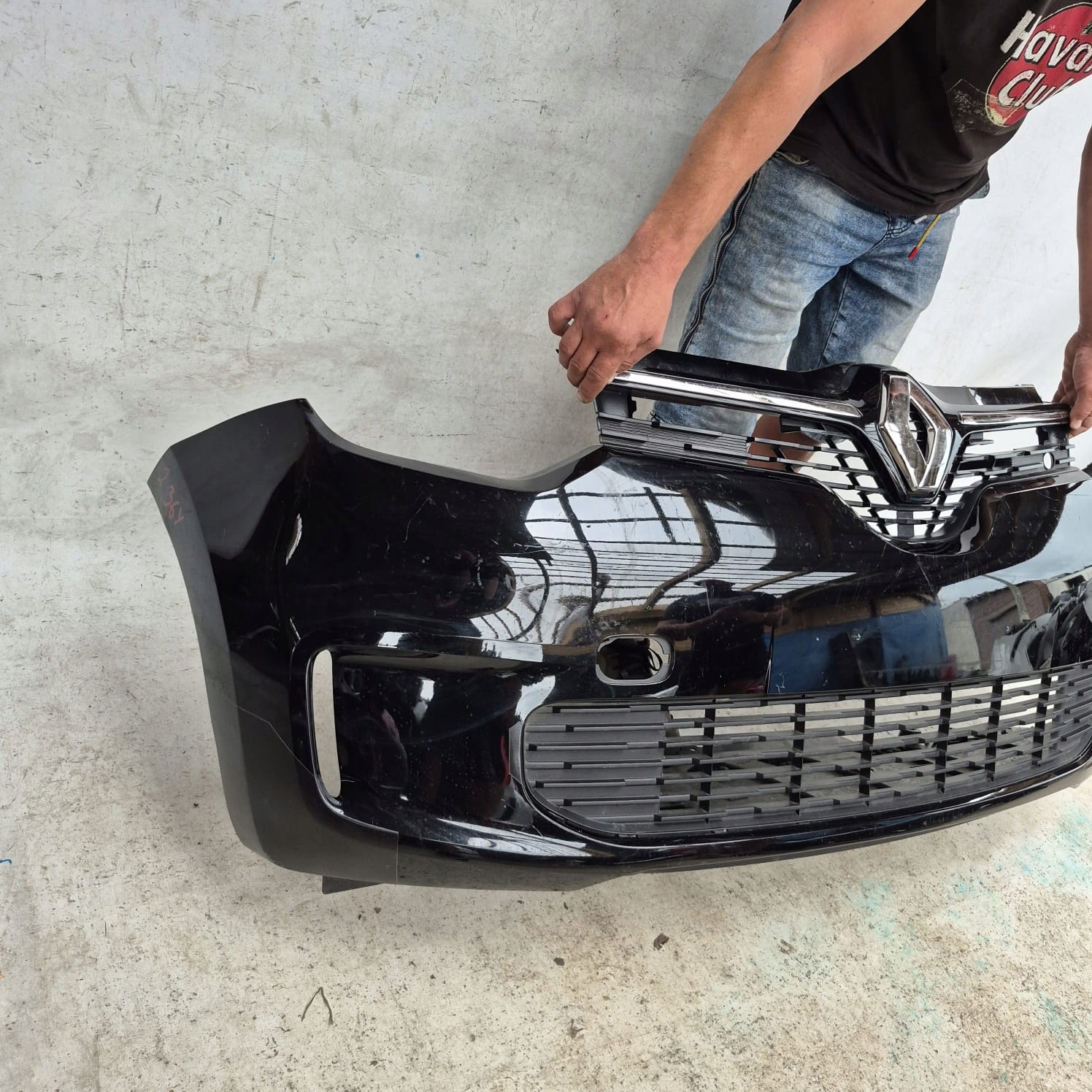 RENAULT TWINGO III LIFT 18- bumper front front