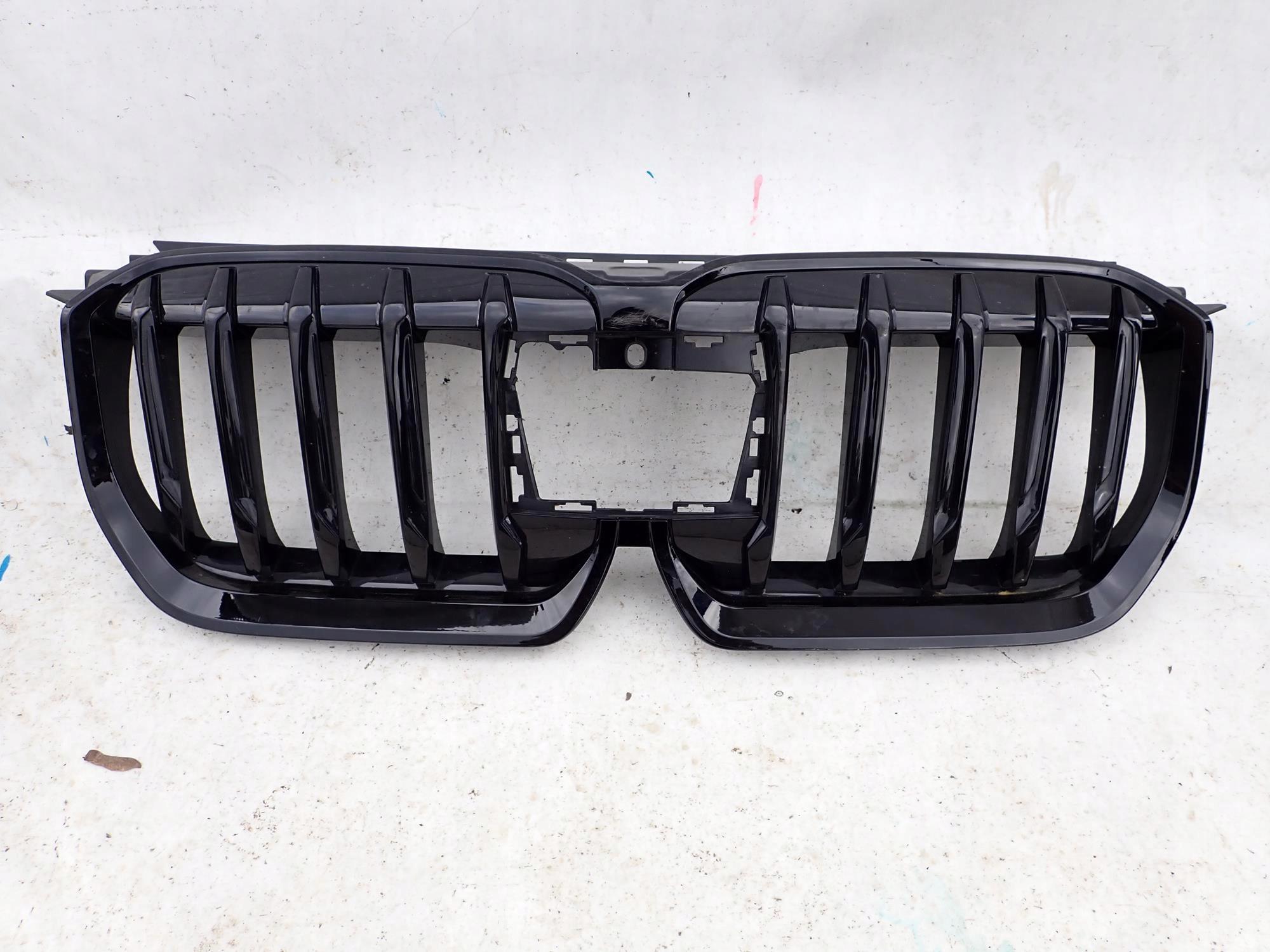 BMW X1 U11 22-> grill grille