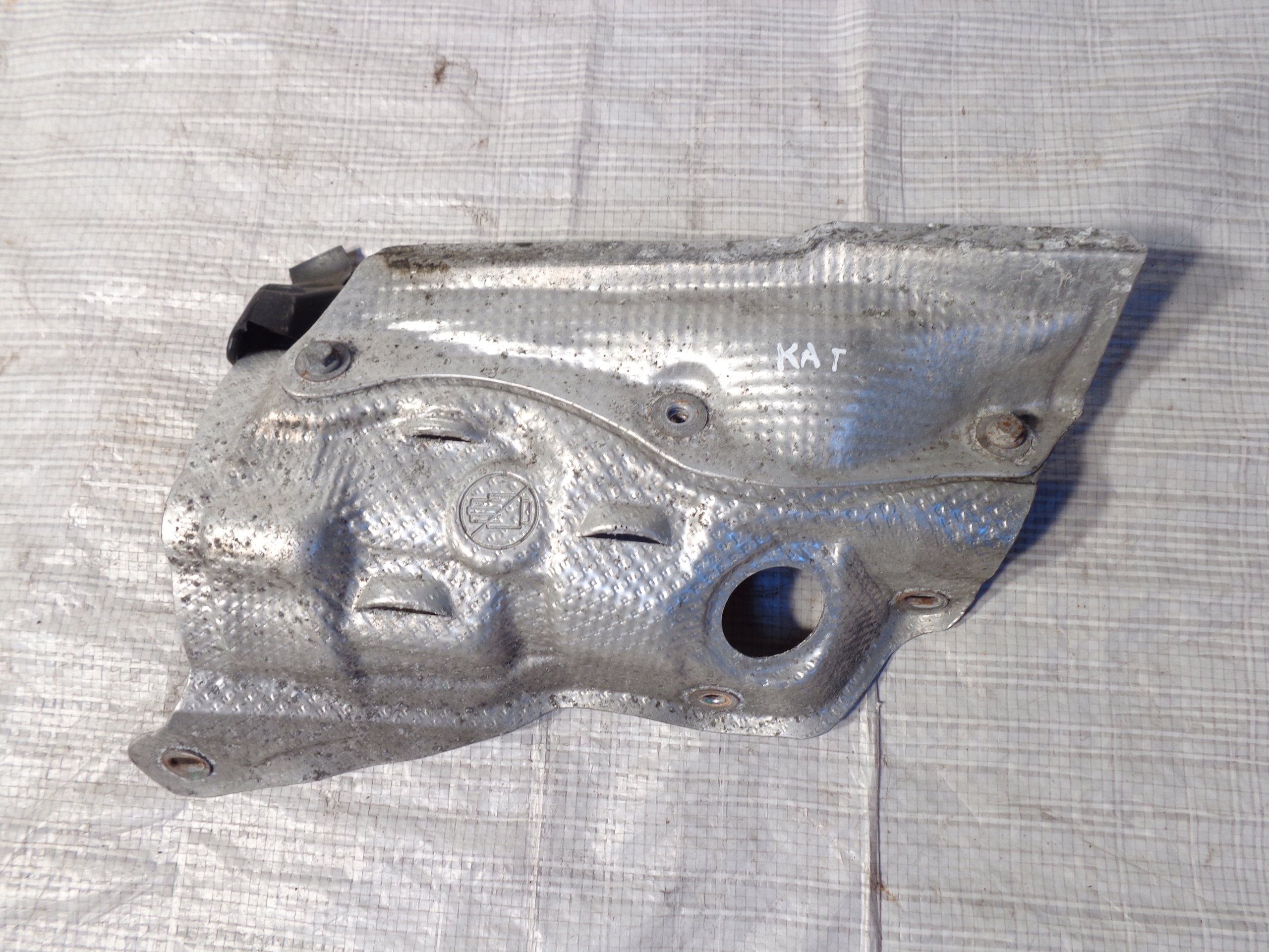 LANCIA DELTA III 3 1.6 OSŁONA TERMICZNA KOLEKTORA