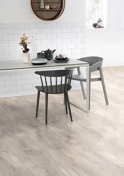 PANELE Podłogowe Dąb Verdon Biały AC4 V2 2.53m2 Kod producenta EPL033