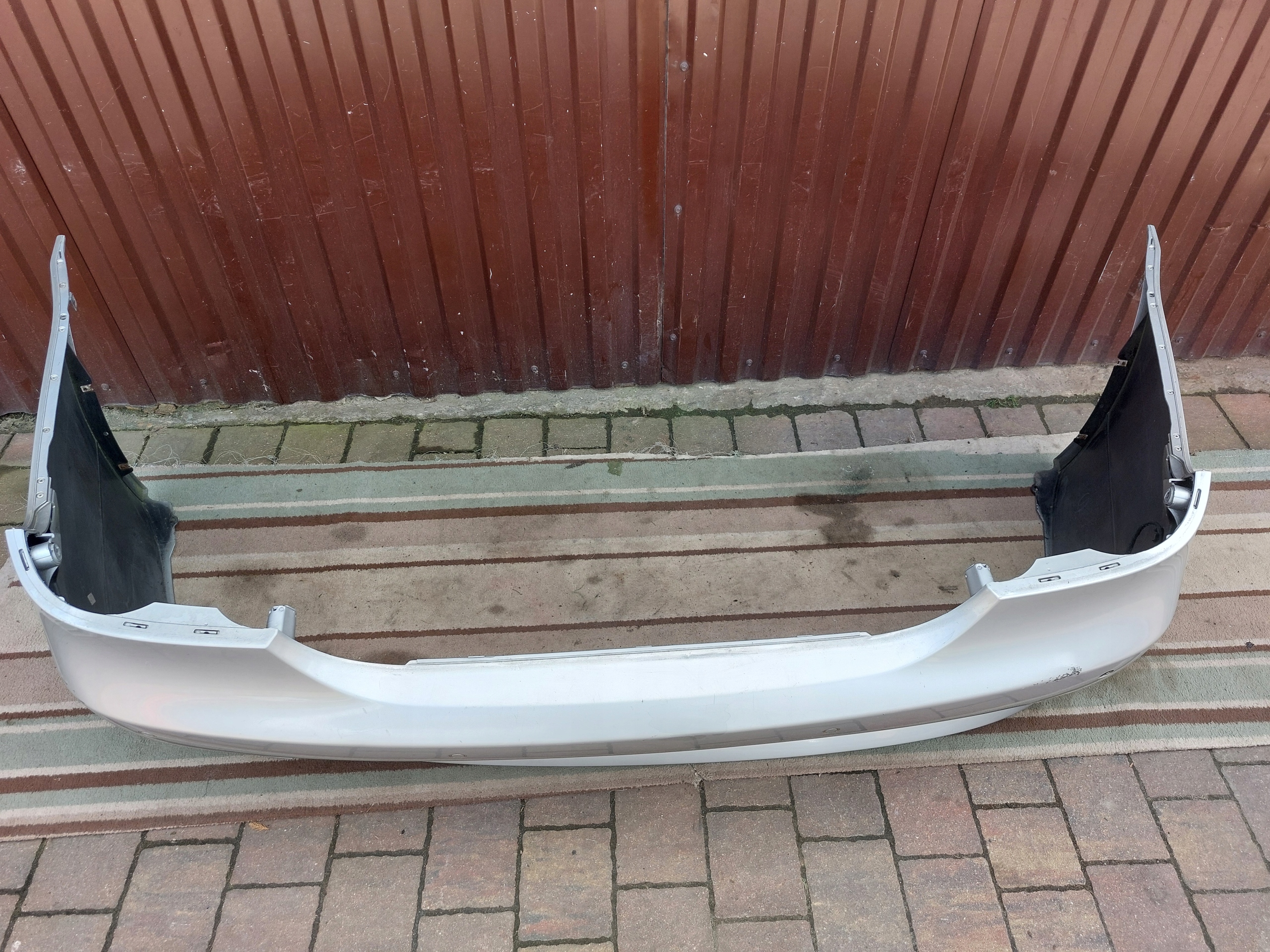 BMW E60 sedan bumper rear part rear PDC SREBRNY