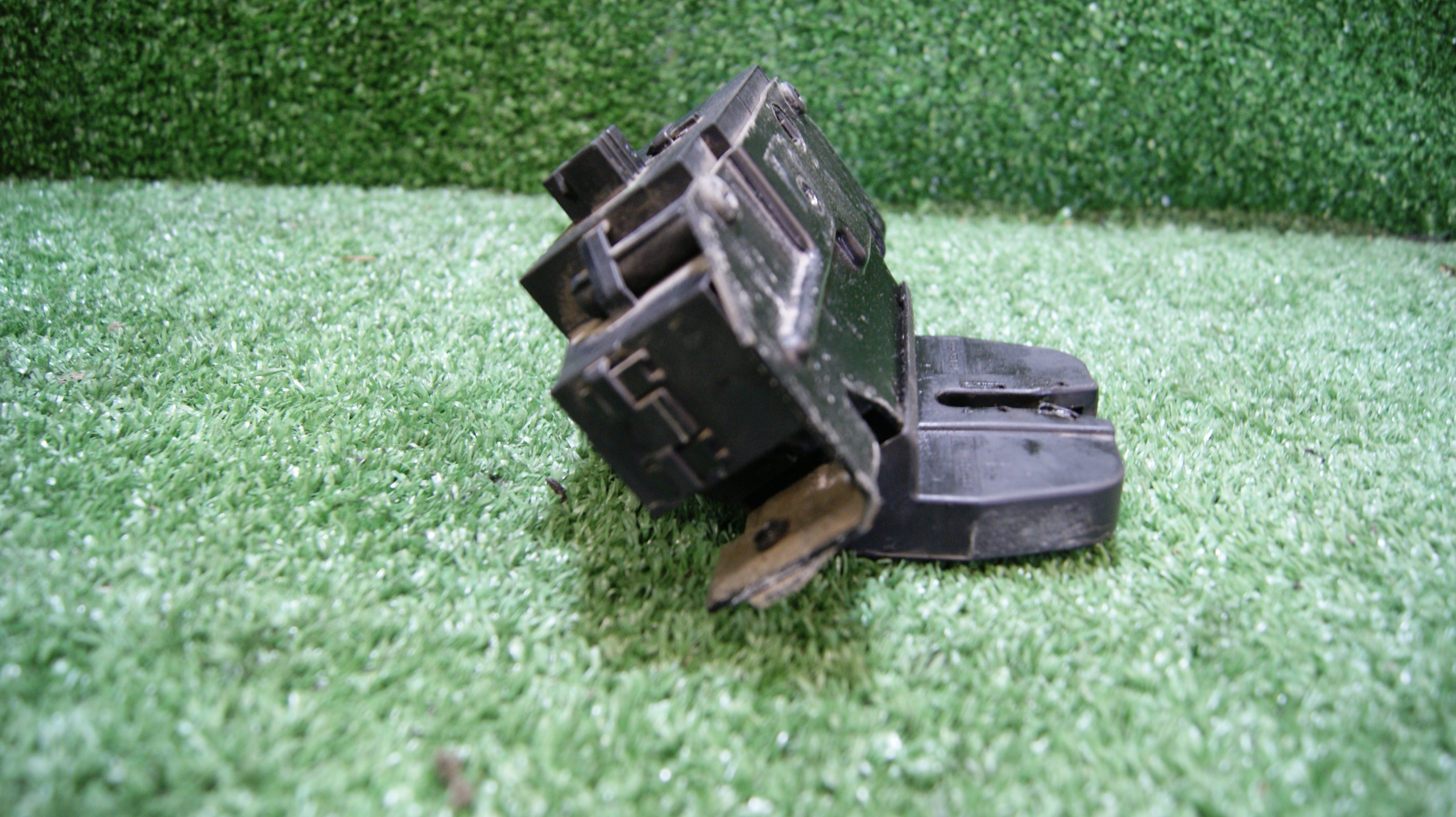 lock bonnet boot OPEL VECTRA C 13185566