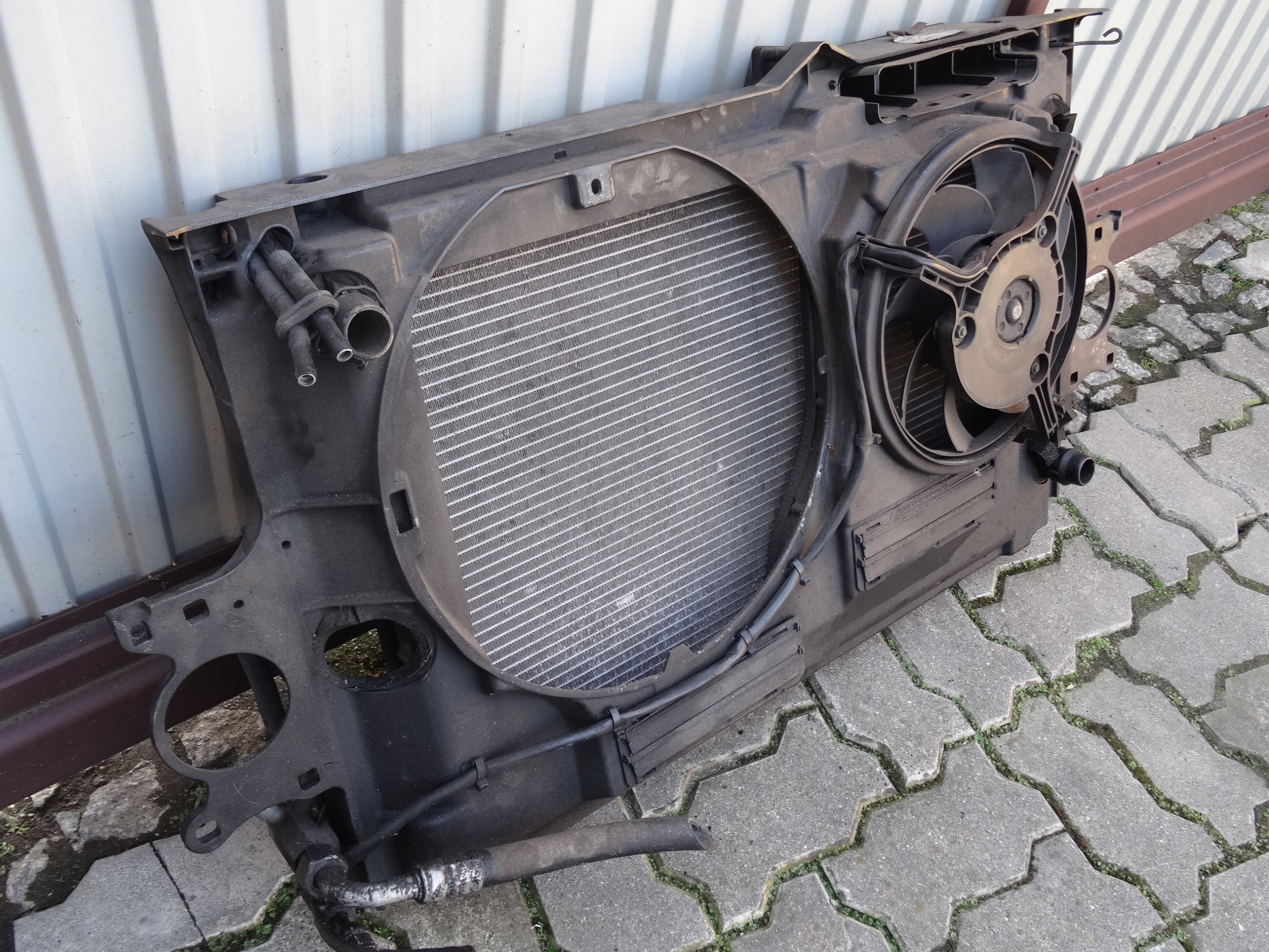 Audi A8 D2 99-02 панель передняя / телевизор радиатор охлаждения воды 2.5tdi оригинал
