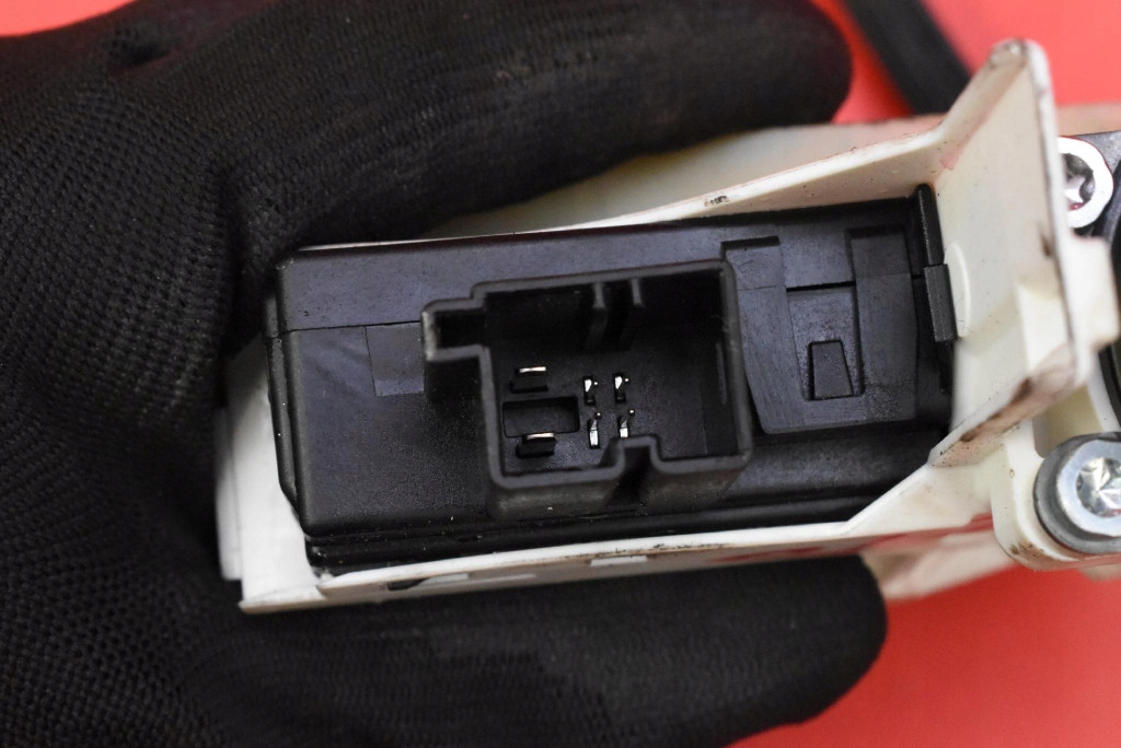 window regulator left front EU 4L0837461A AUDI Q7 4L 05-09