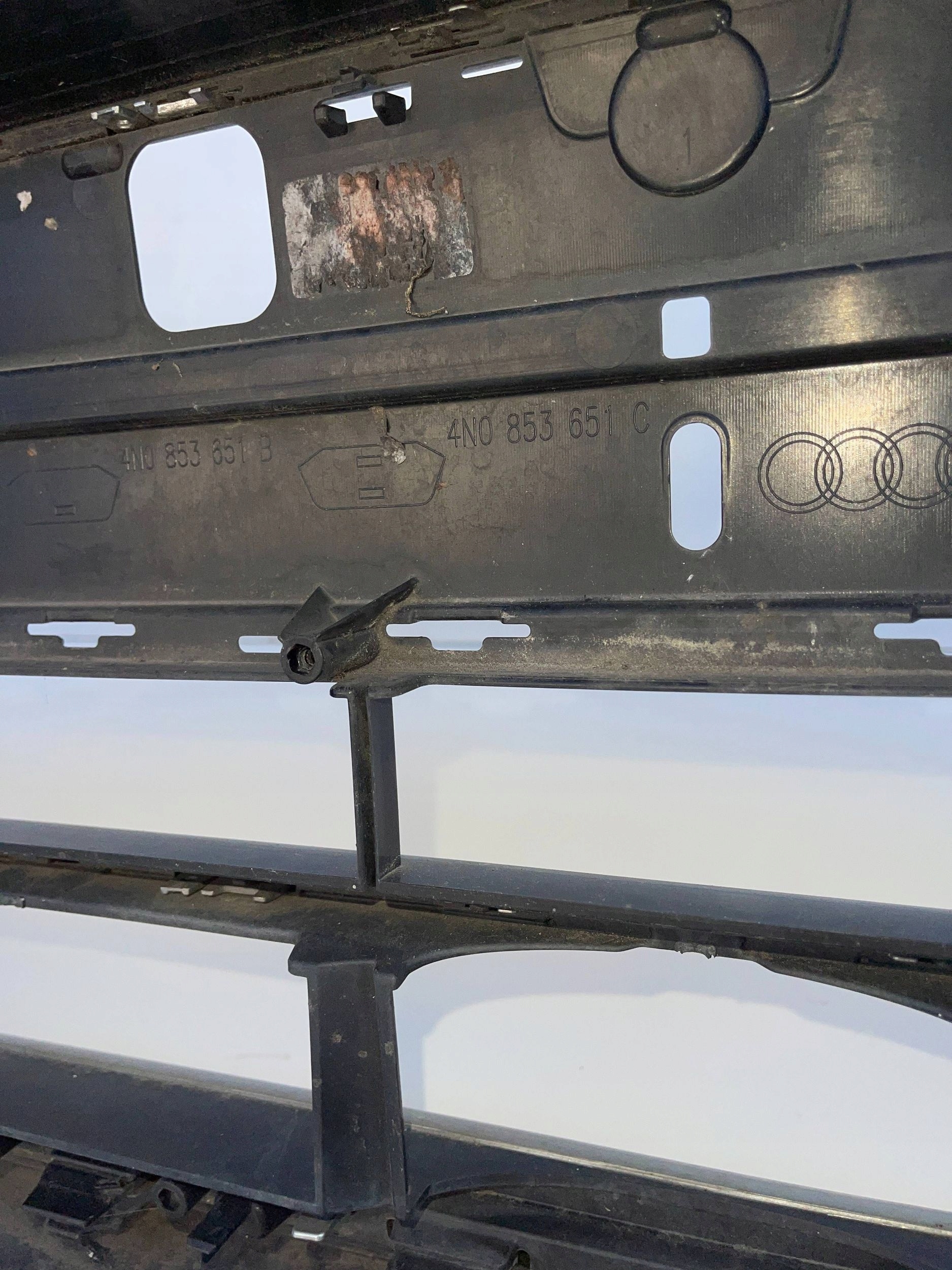 bumper front front front PREKLADgrill Audi A8 D5 4N 17