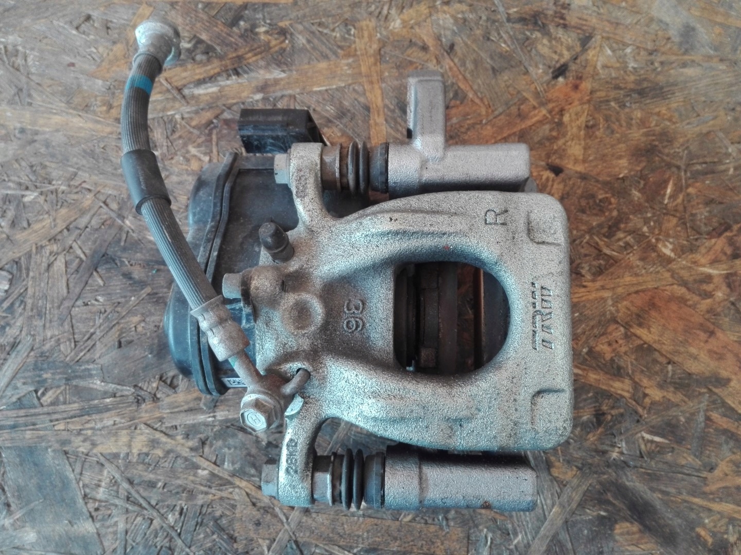 caliper rear part right left electrical QASHQAI II LIFT