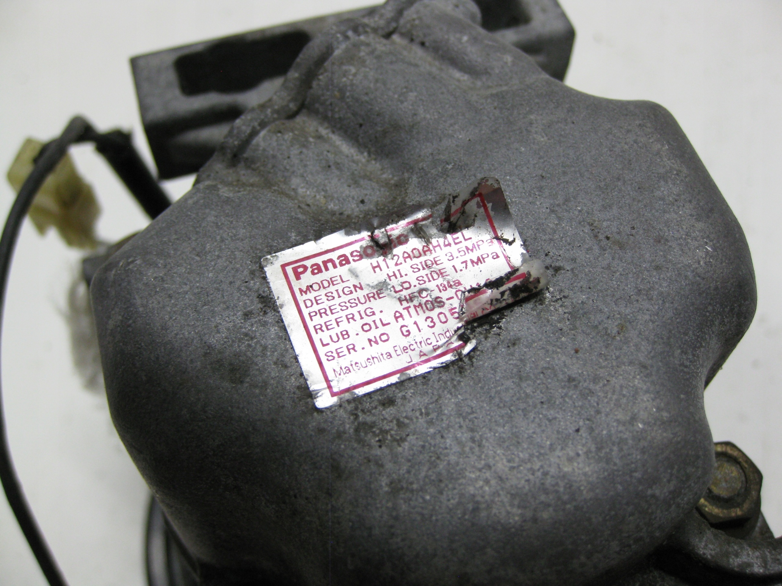 MAZDA 323F BJ 1,5 Klimakompressor klimaanlage H12A0AH4EL