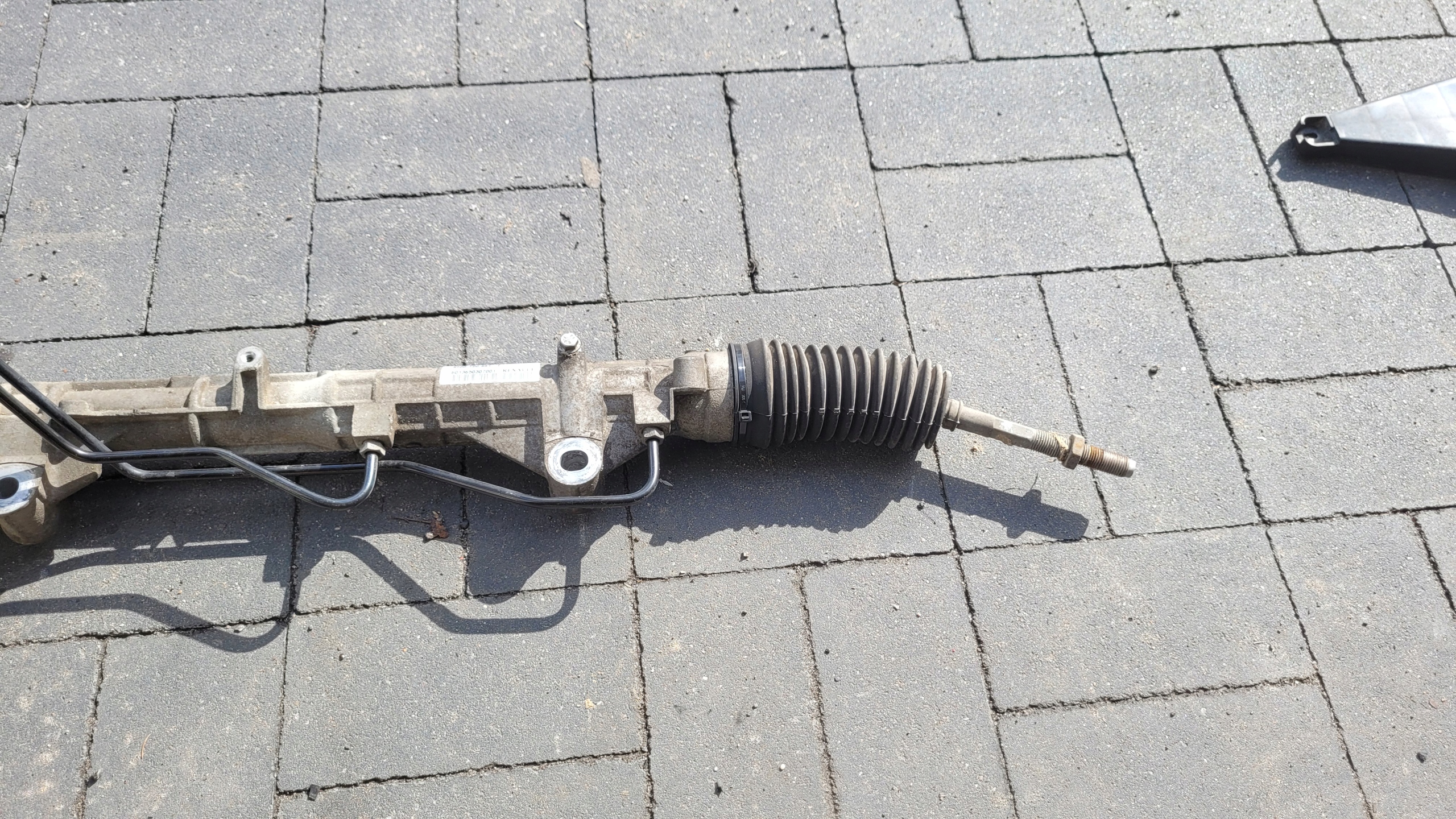 Dacia SANDERO и 2009 1.2 рулевая рейка