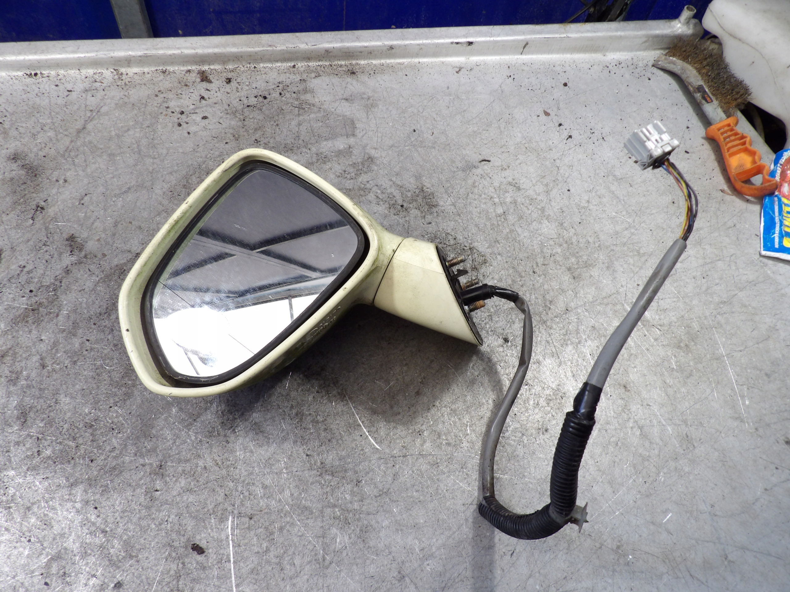 Honda Jazz II mirror left lak. Y63