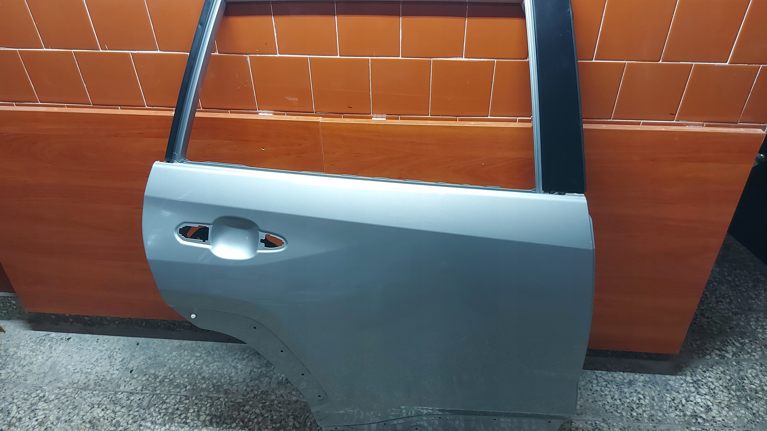 Tür rechts rechts heck TOYOTA RAV4 V 18
