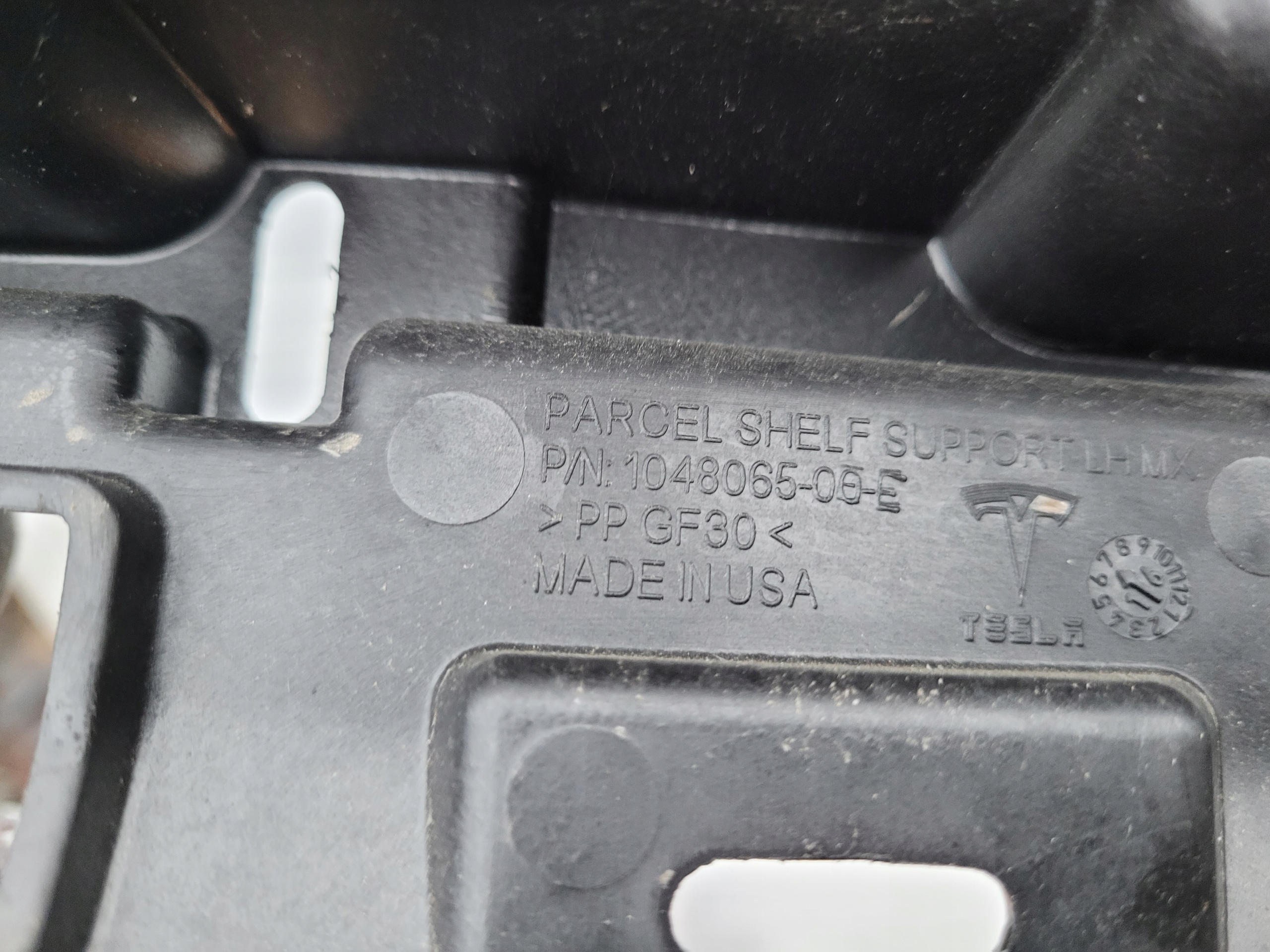 holder upholstery TESLA X 1048065-00