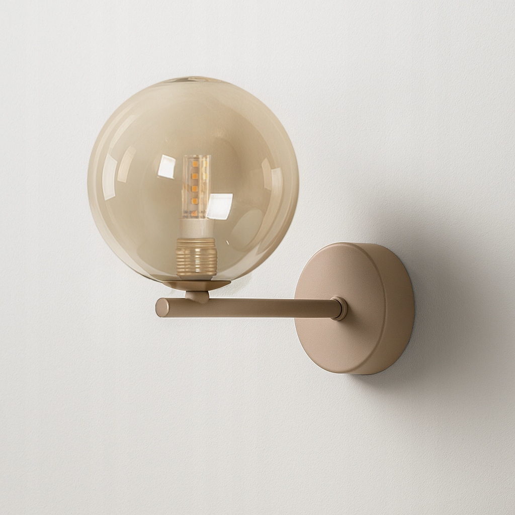 Kinkiet Beżowy na ścianę do salonu Z Bursztynowym Szklanym Kloszem