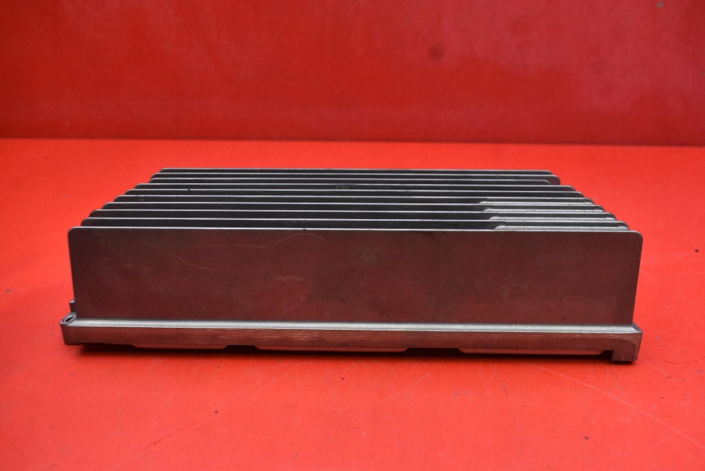 amplifier RADIA 8T0035223S AUDI A5 8T 07-11