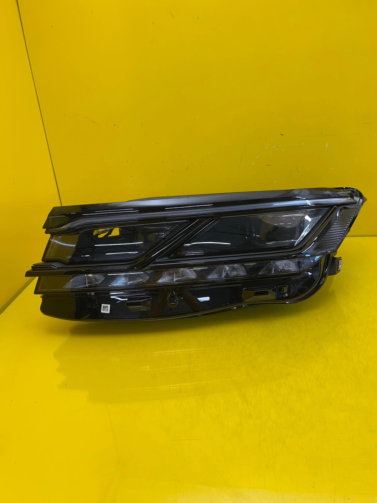 light left VW Touareg III 3 19- Full Led 761941081A