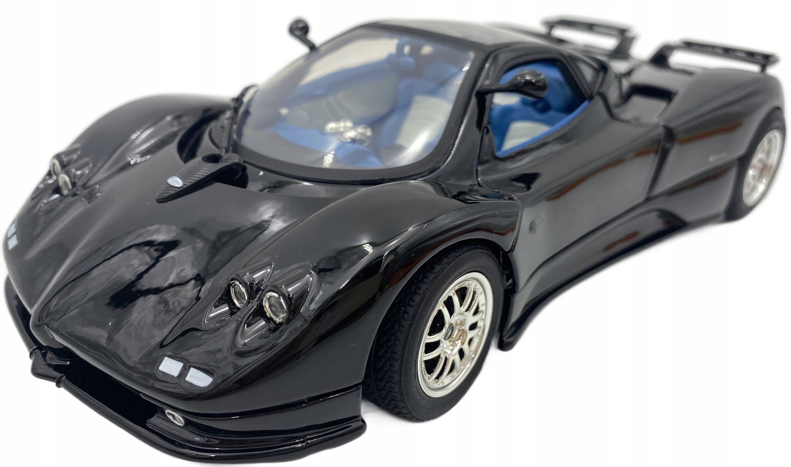 Pagani Zonda C12 1:18 model Motormax 73147