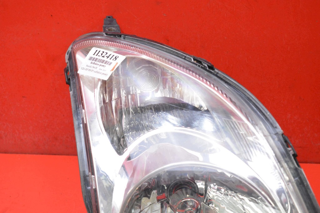 REFLEKTOR right light front EU SZ092-A201R SUZUKI SWIFT 4 IV MK6 04-10