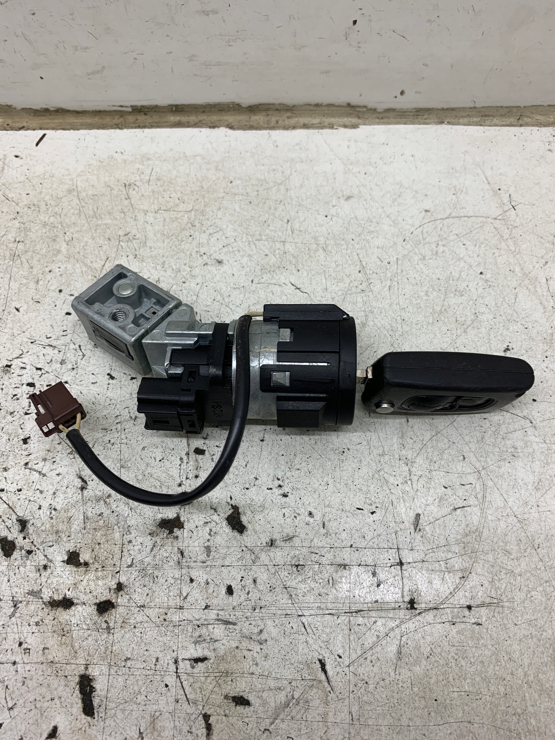 ignition key PILOT PEUGEOT 5008 and LIFT 2.0 HDI