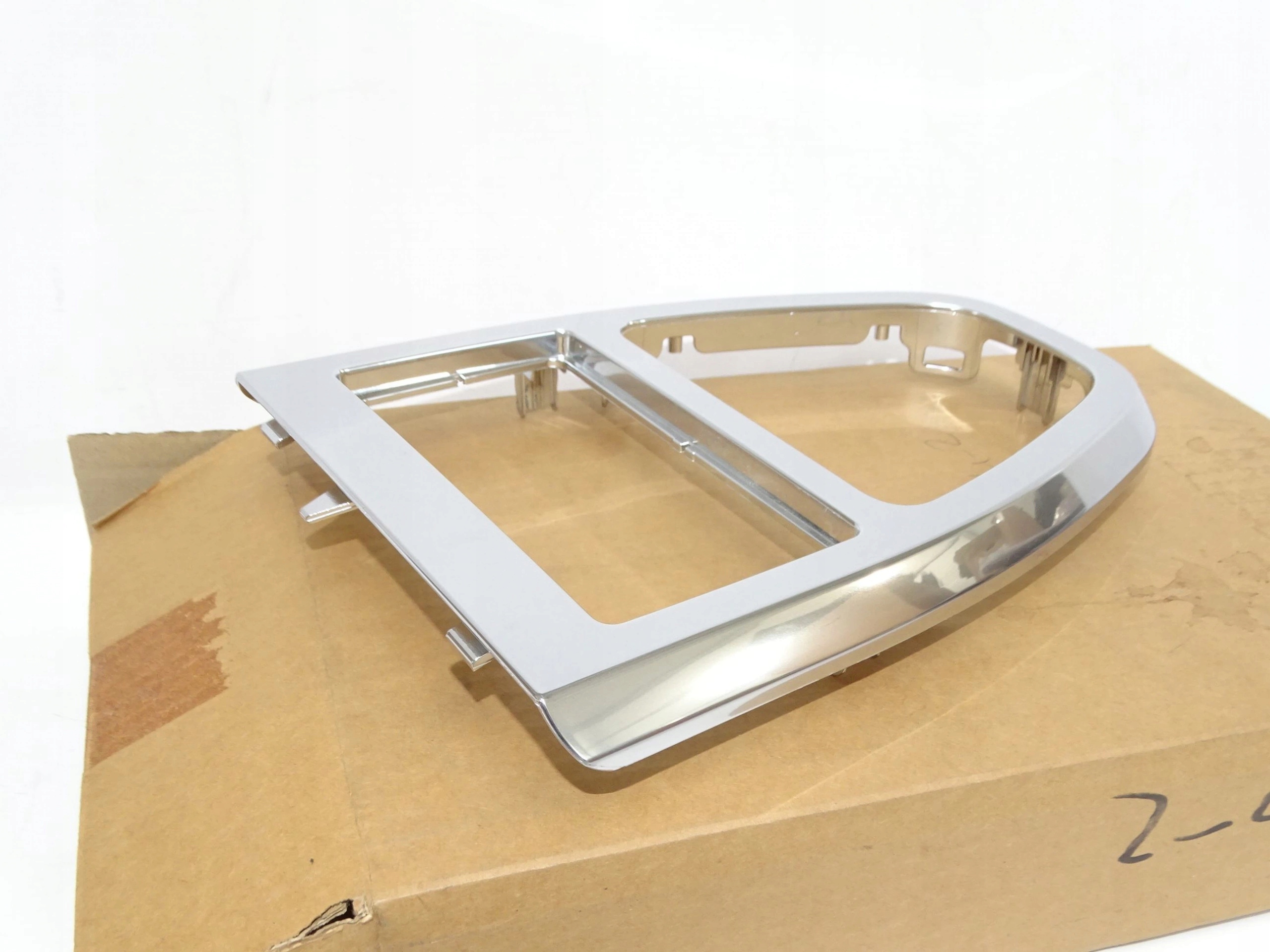 NOWA konsola panel chrom biegow FREELANDER 2 II 07 Parts manufacturer Land Rover original OE