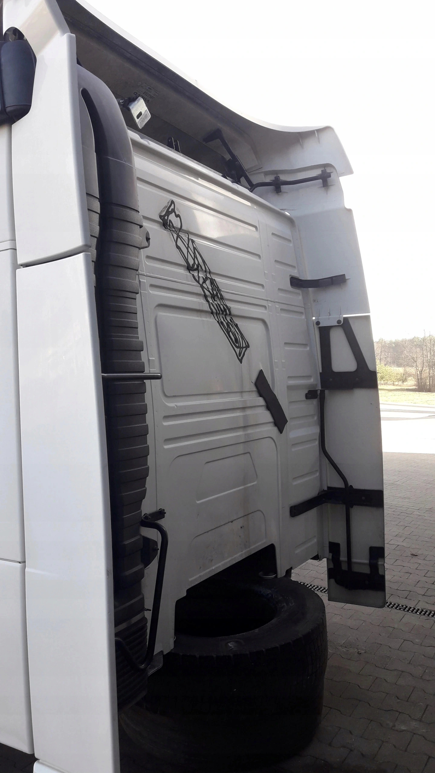 VOLVO FH13 KABINA KOMPLETNA GLOBETROTTER Color white