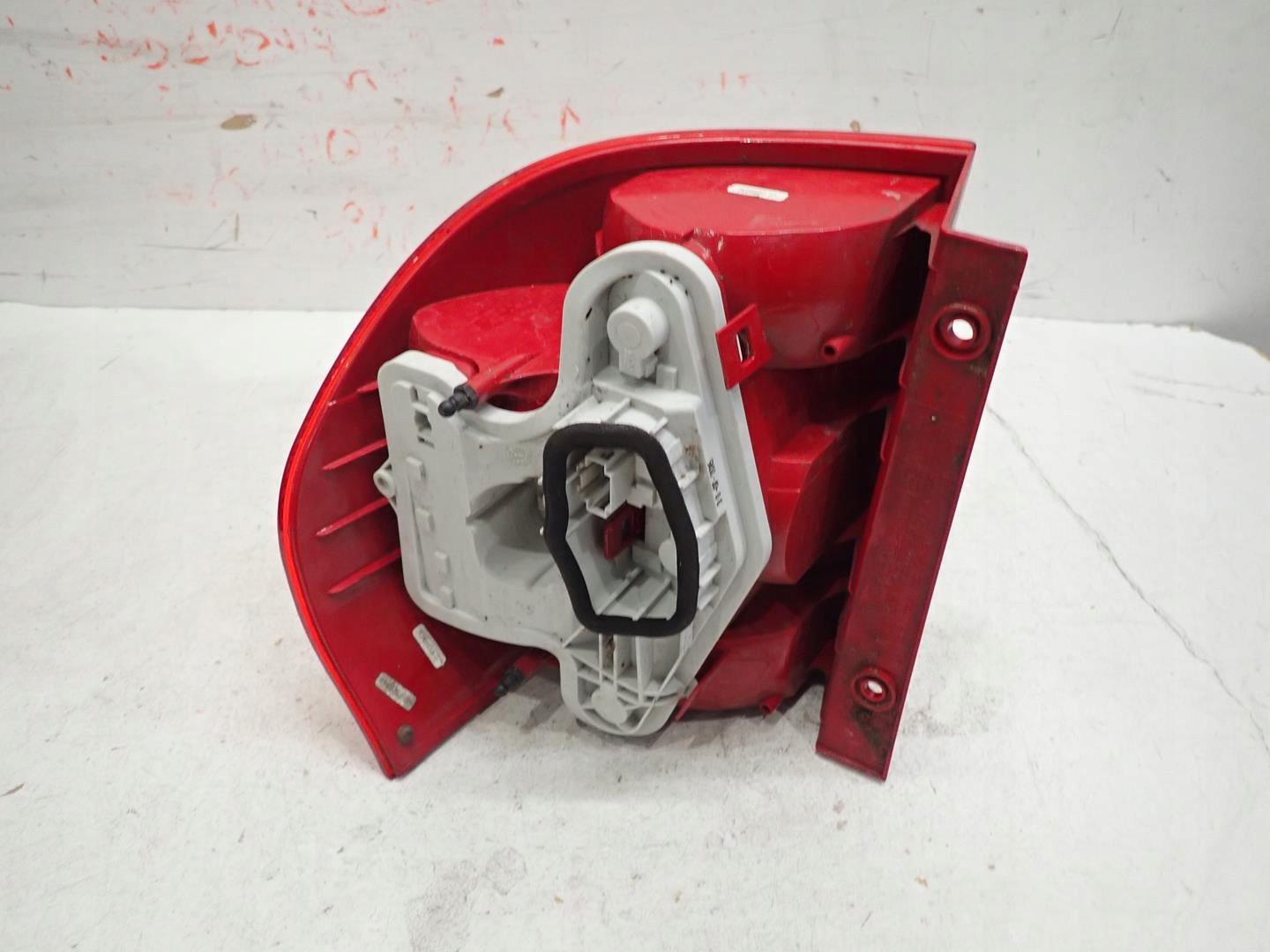 light rear part rear left SKODA YETI 2009-2013 5L0945095