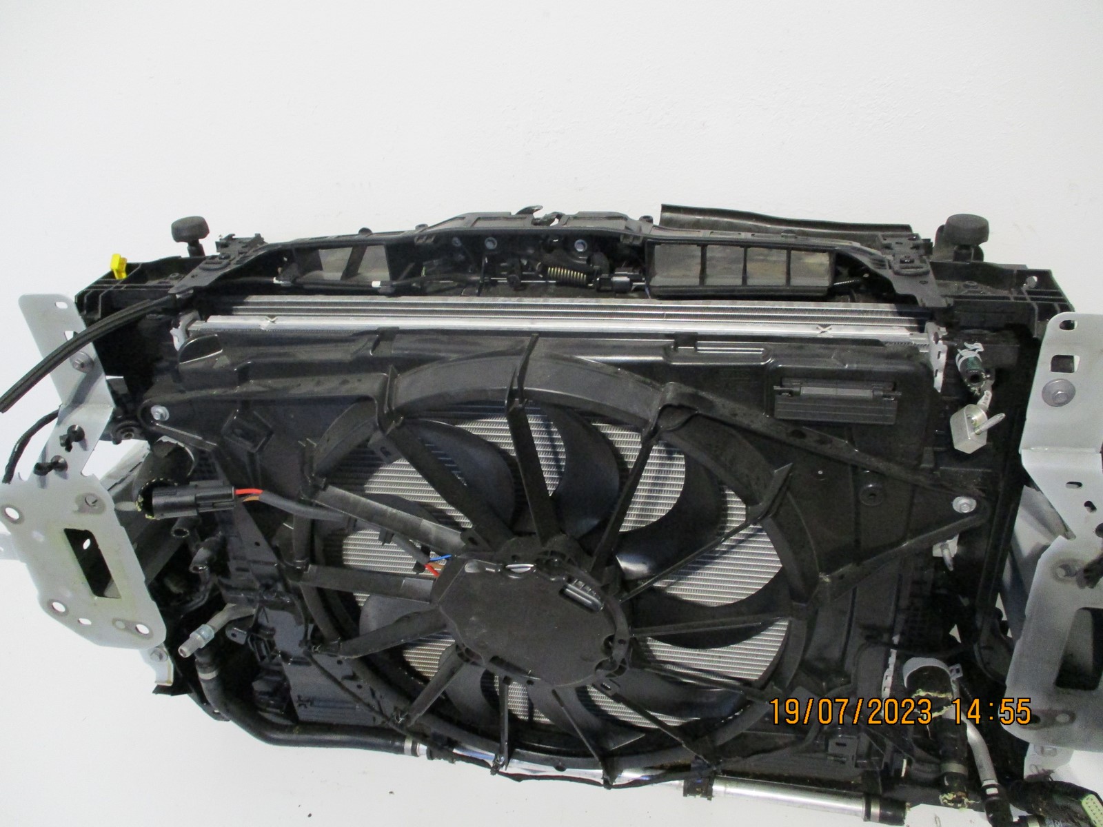 Pas przedni CHŁODNICE FORD KUGA MK3 2,5HYB Typ samochodu Samochody osobowe