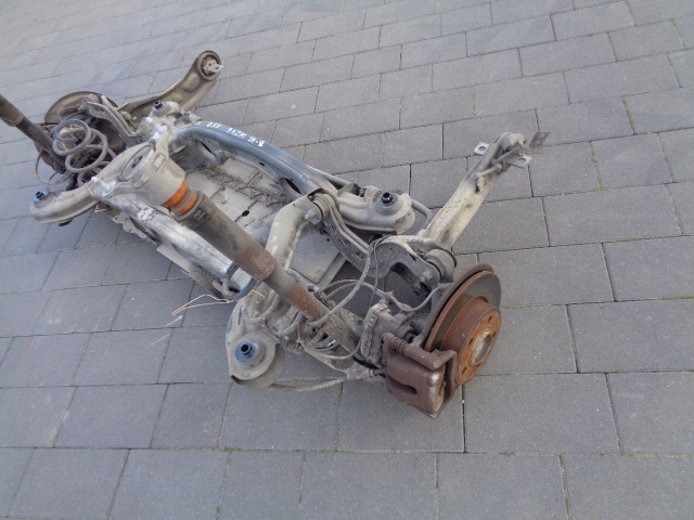 ZAWIESZENIE TYLNE BELKA OŚ MERCEDES BENZ B-KLASA W246 Typ samochodu Samochody osobowe