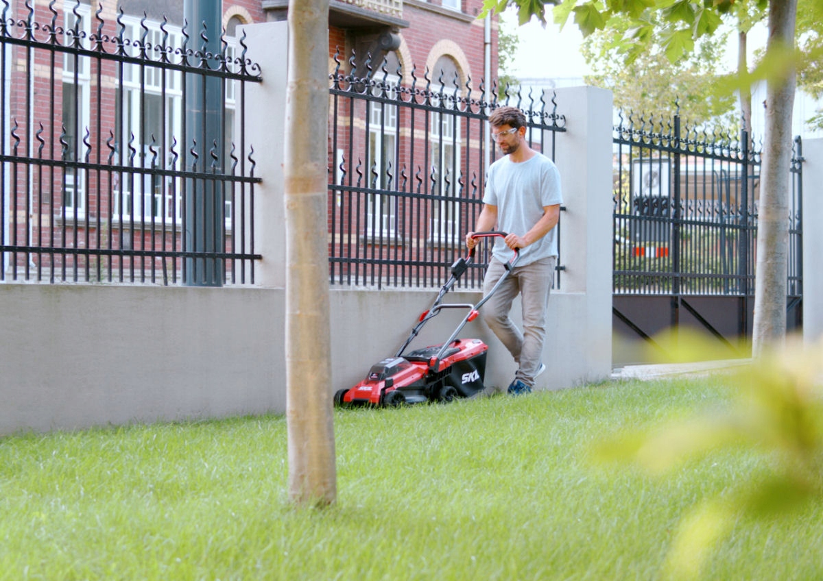 KOSIARKA AKUMULATOROWA 34cm 40V 0130 SKIL KORPUS Wydajność koszenia 300 m²