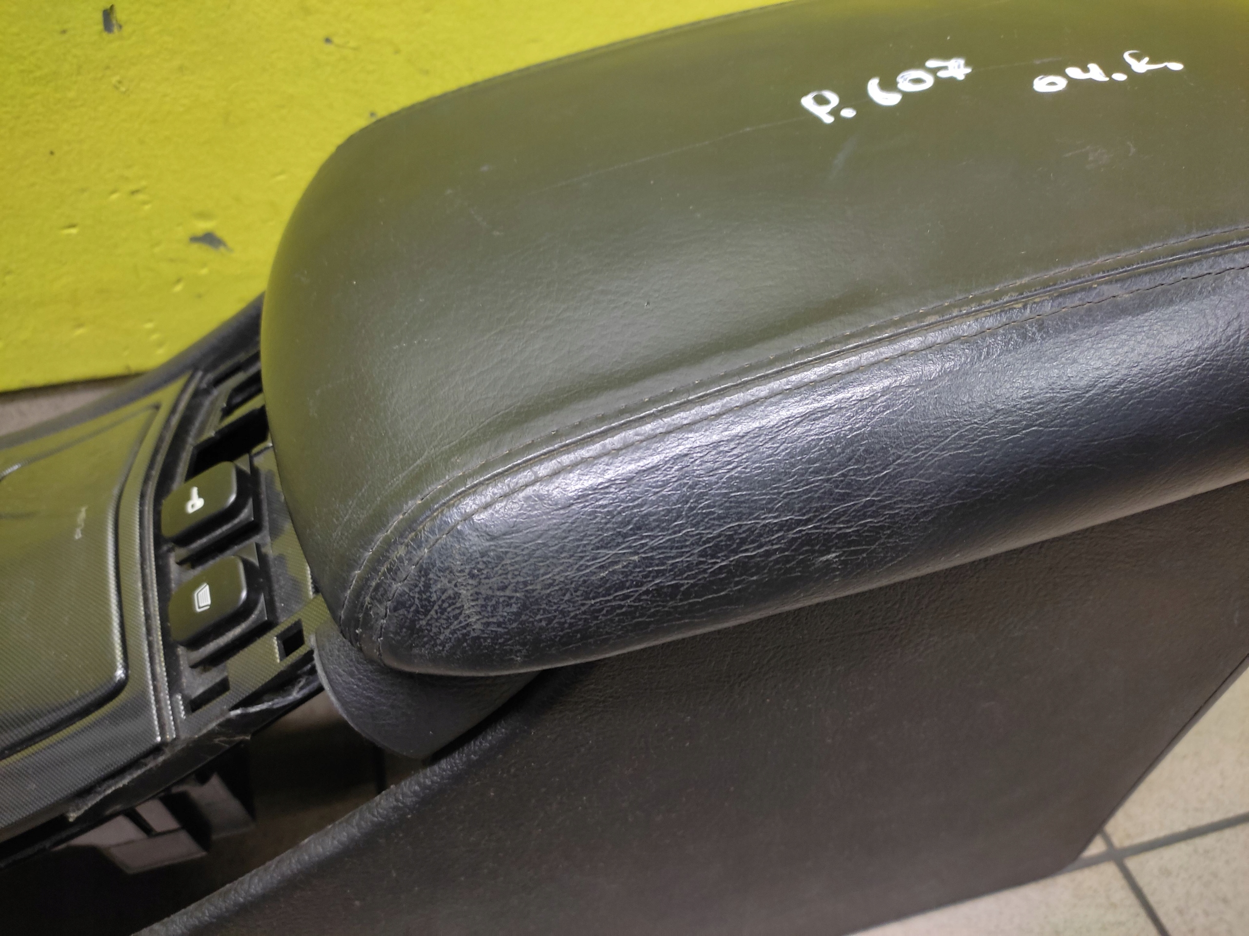PEUGEOT 607 bracciolo 9629447577
