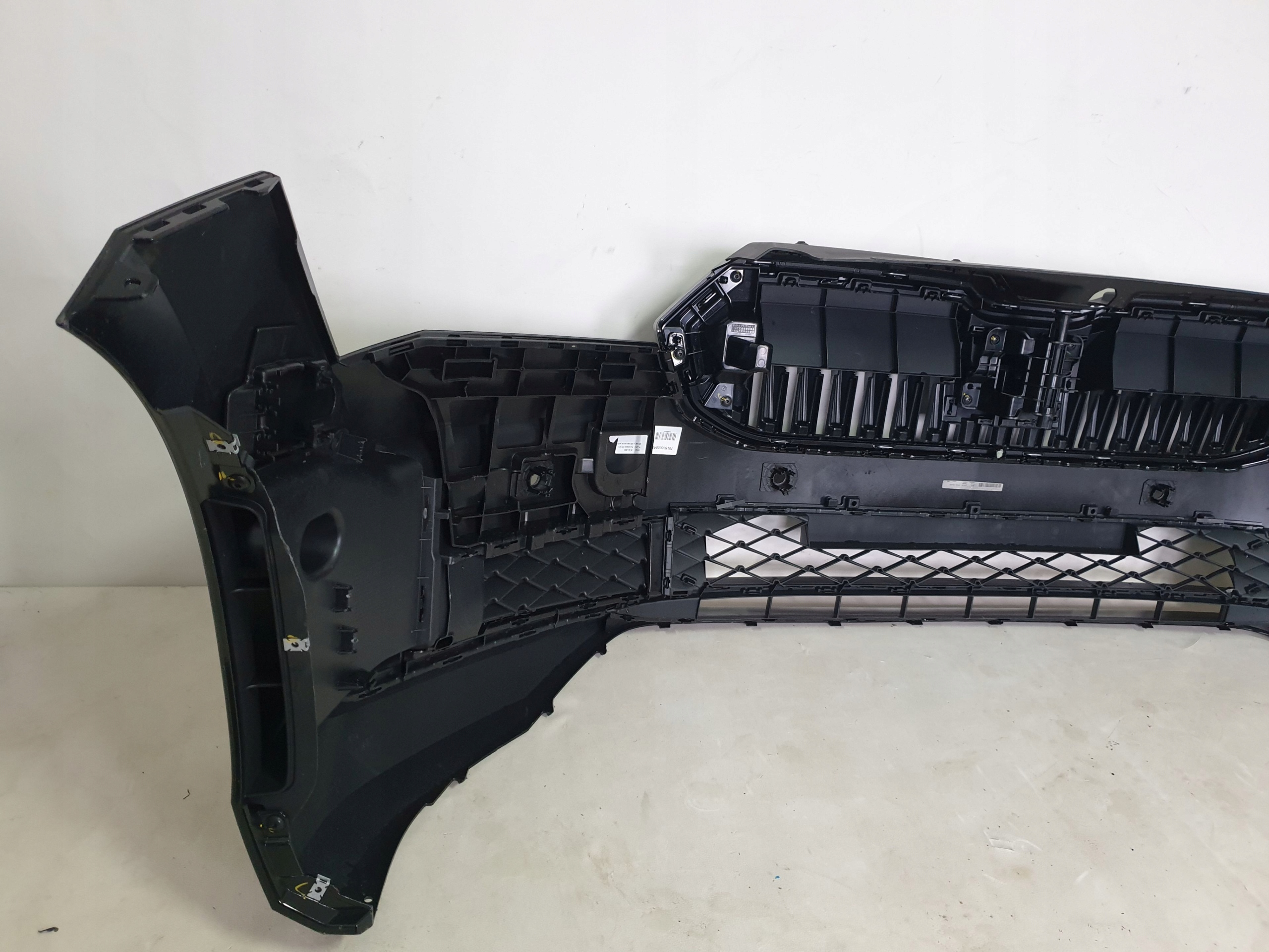 SKODA SUPERB IV 3P0 23-> bumper front front 4 x PDC cover 3P0807221
