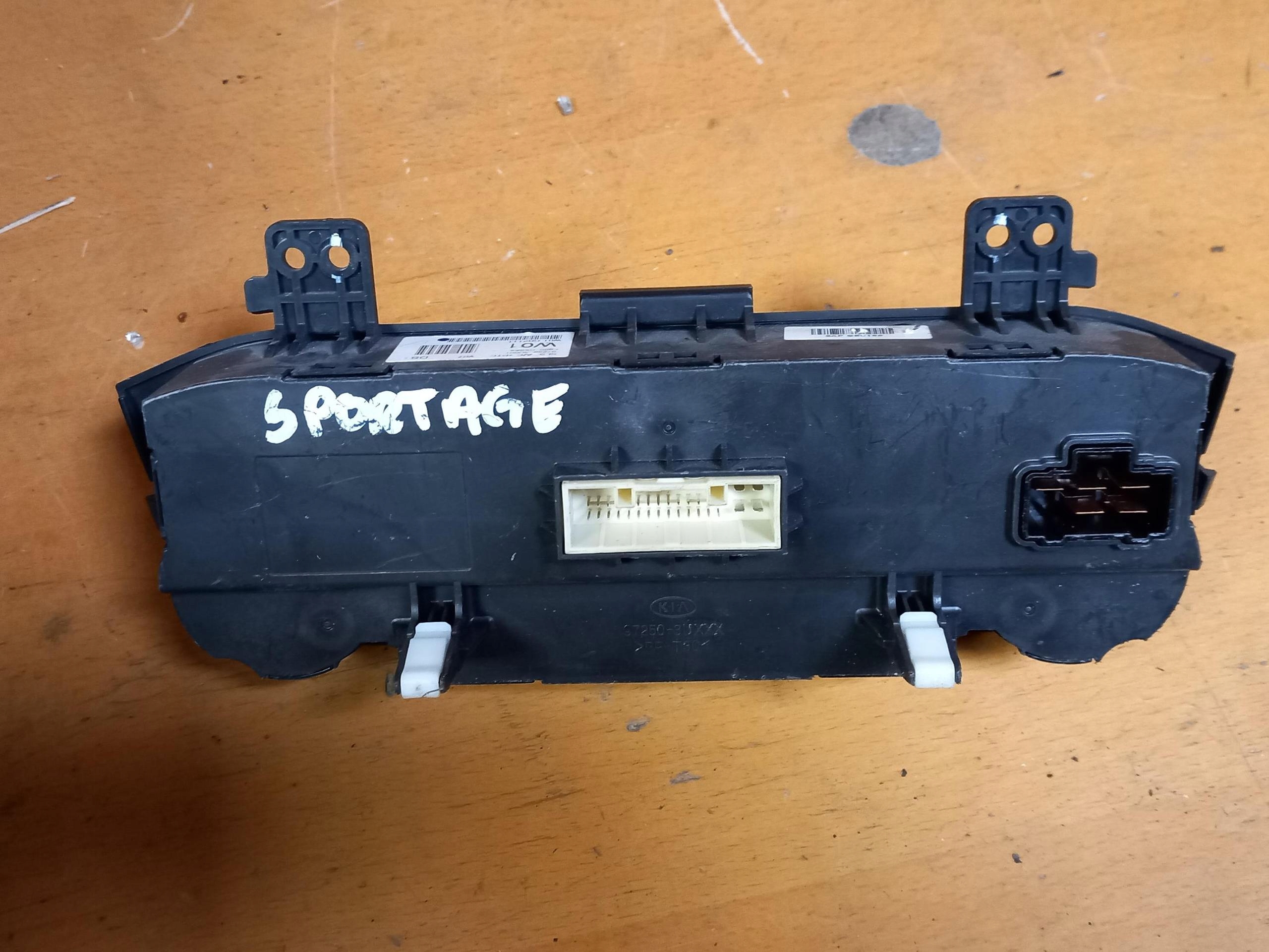 Unite commande clima KIA SPORTAGE III 97250-3U001 10-15